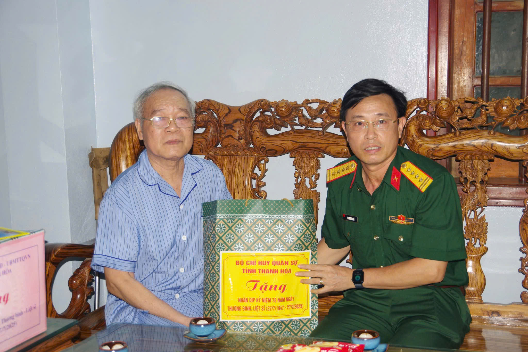 Anh-tin-bai