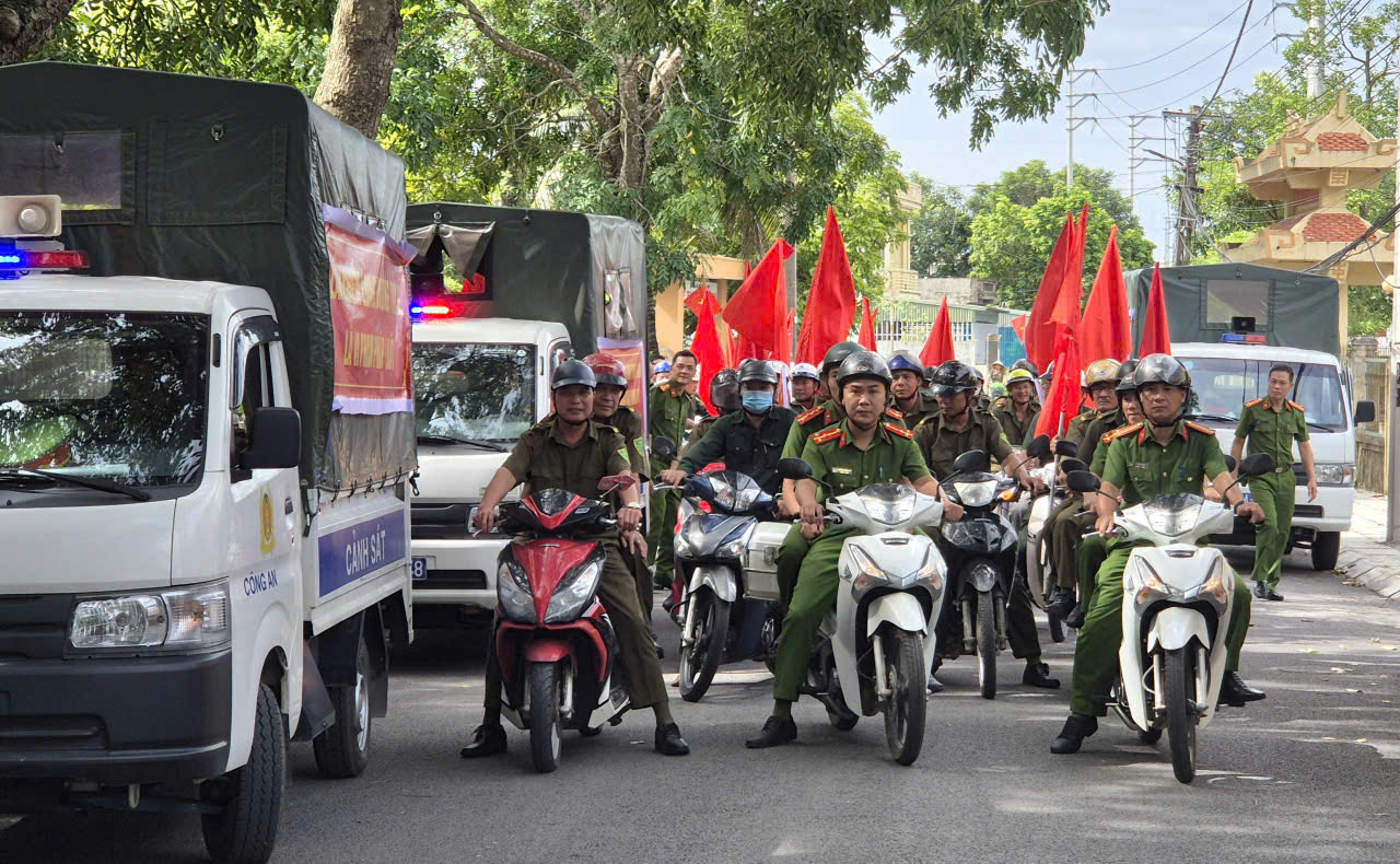 Phường Nguyệt Viên ra quân cao điểm tấn công, trấn áp tội phạm, lập lại trật tự công cộng, đảm bảo an ninh trật tự phục vụ các sự kiện chính trị quan trọng