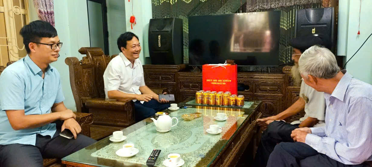 Anh-tin-bai