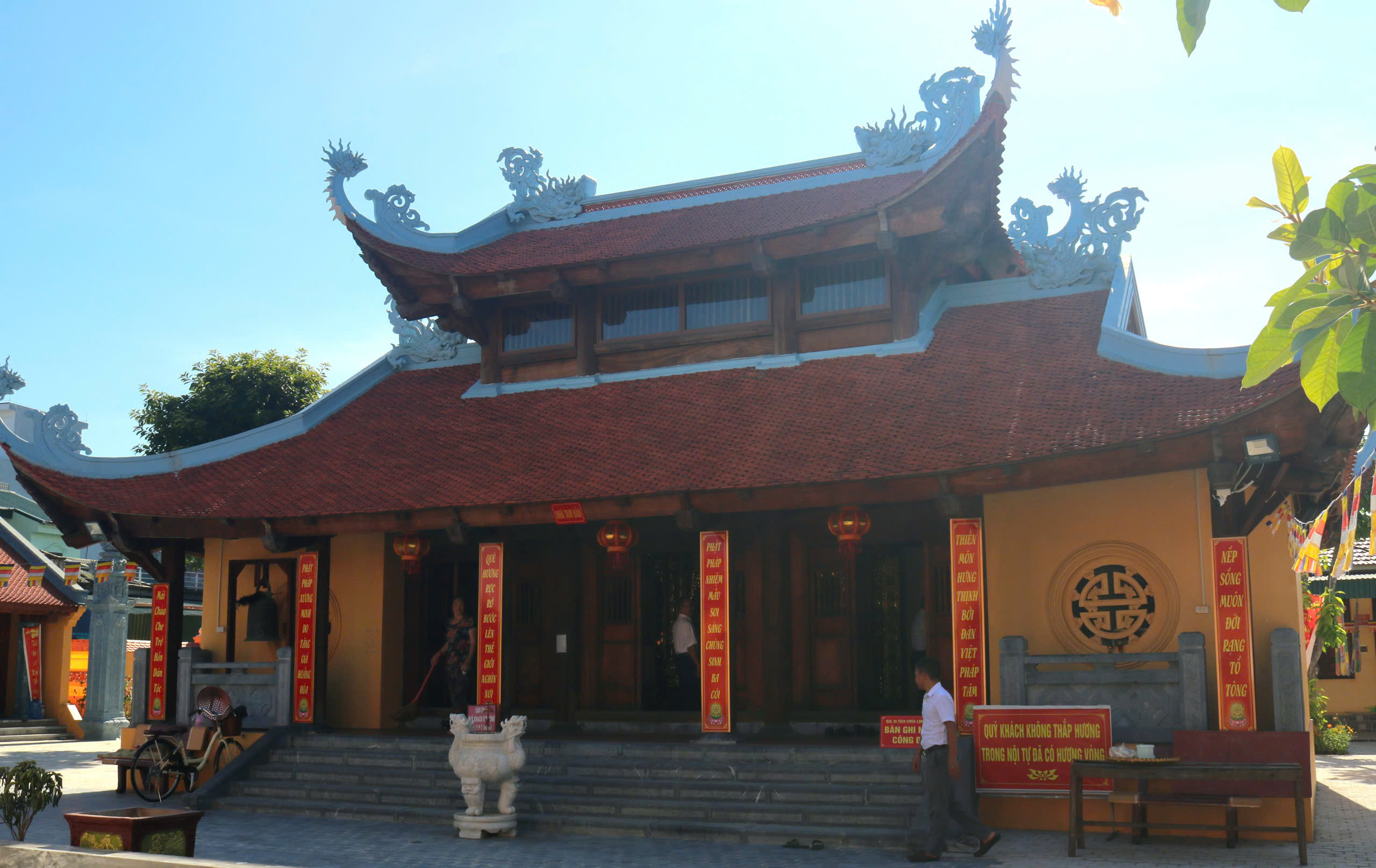 Anh-tin-bai