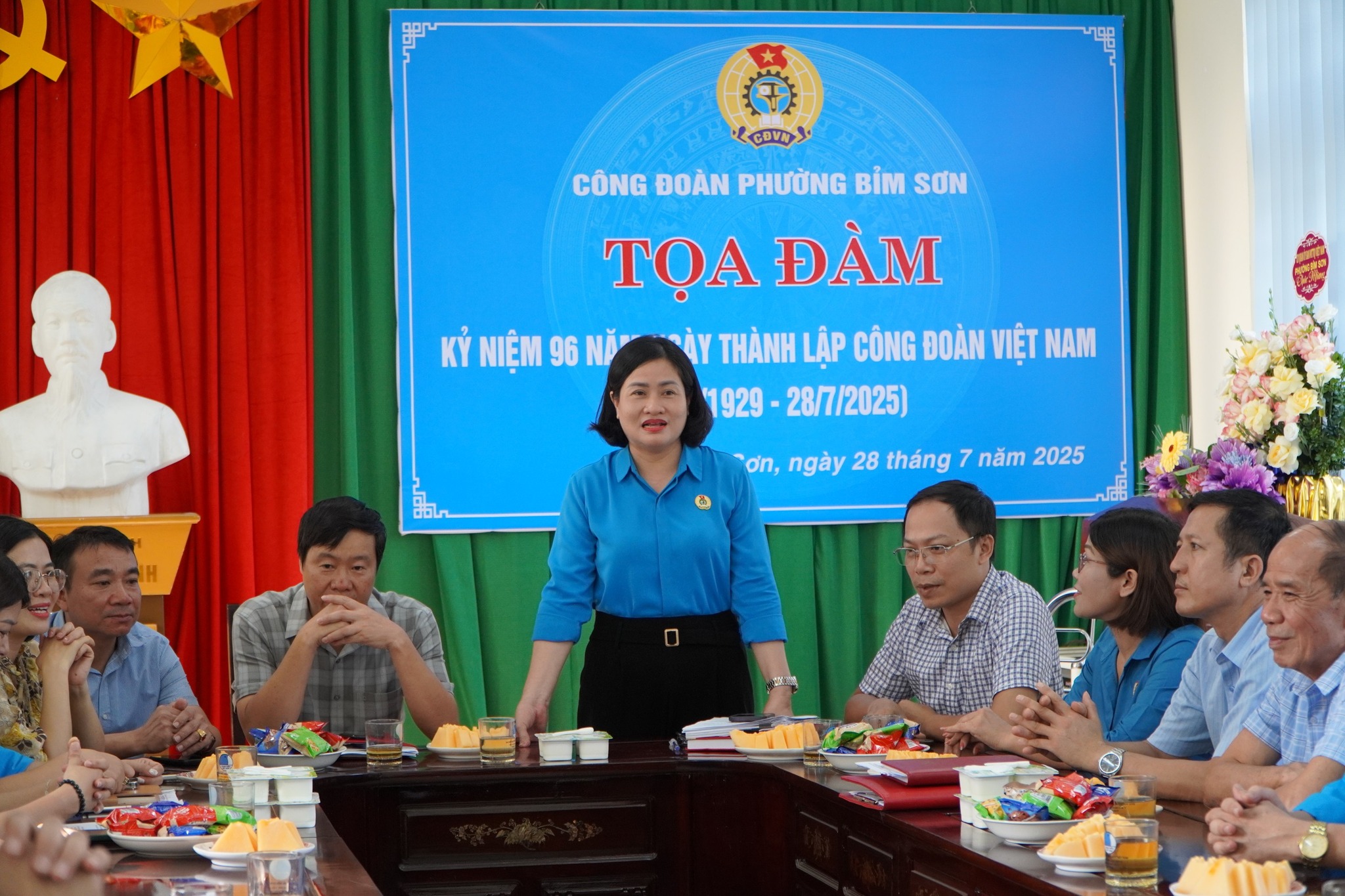 Anh-tin-bai