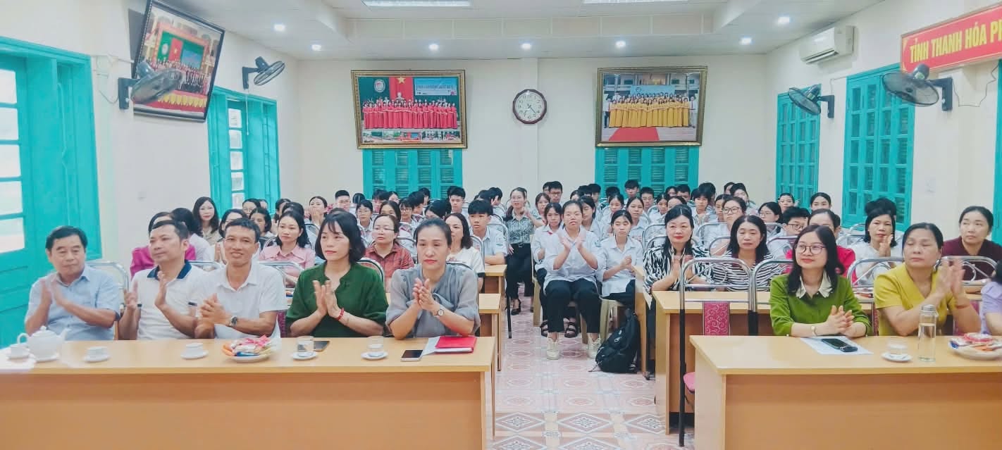 Anh-tin-bai