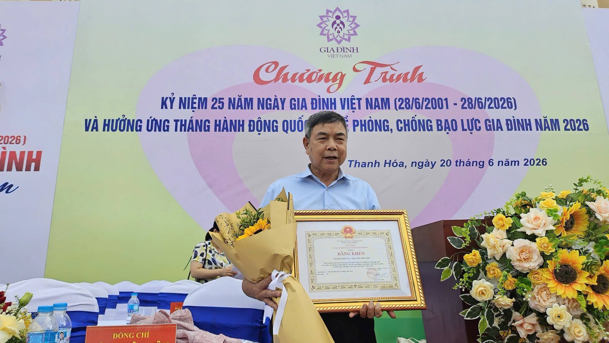 Anh-tin-bai