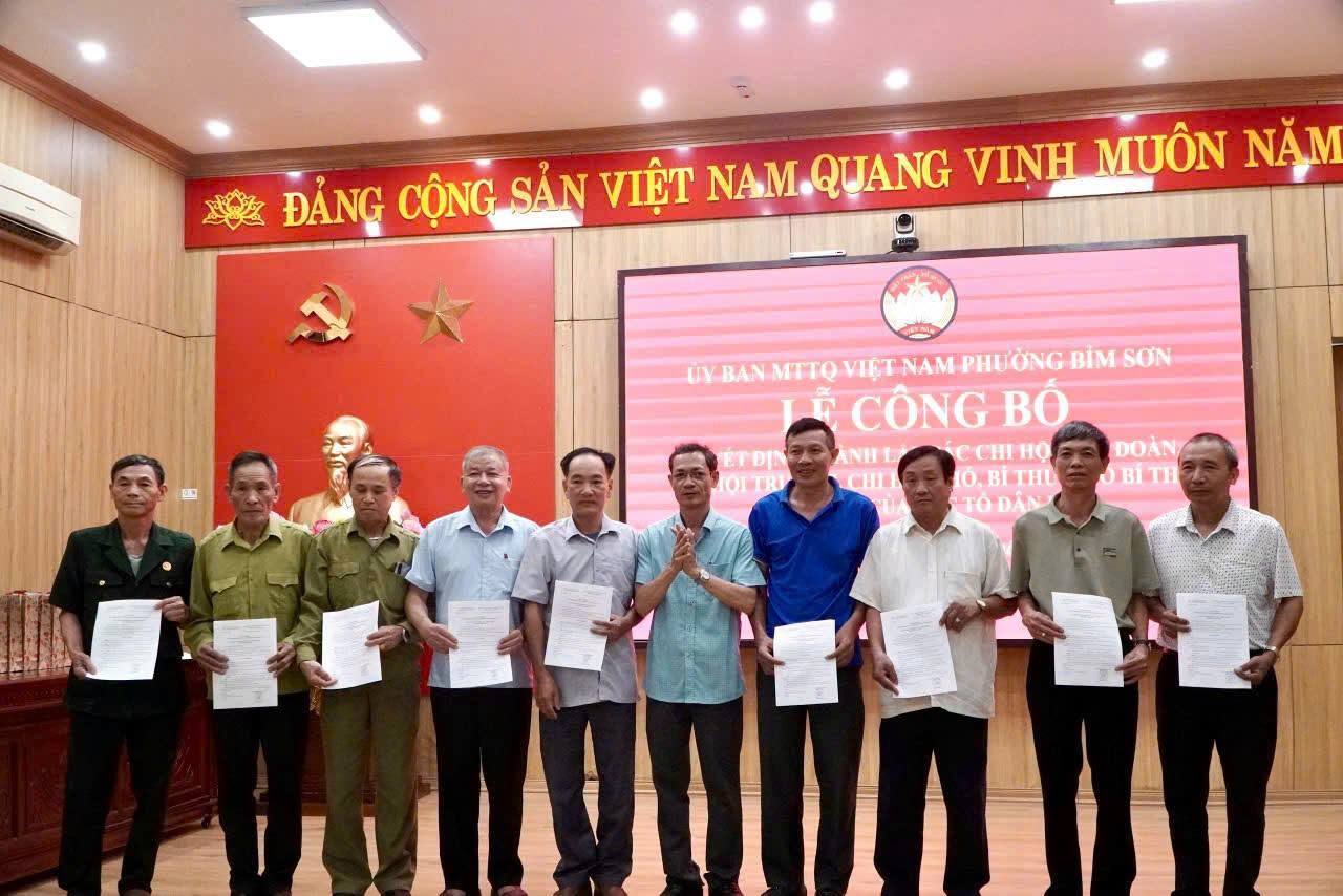 Hội nghị Công bố các Quyết định của Ủy ban MTTQ phường Bỉm Sơn về thành lập các Tổ chức chính trị - xã hội của Tổ dân phố mới.