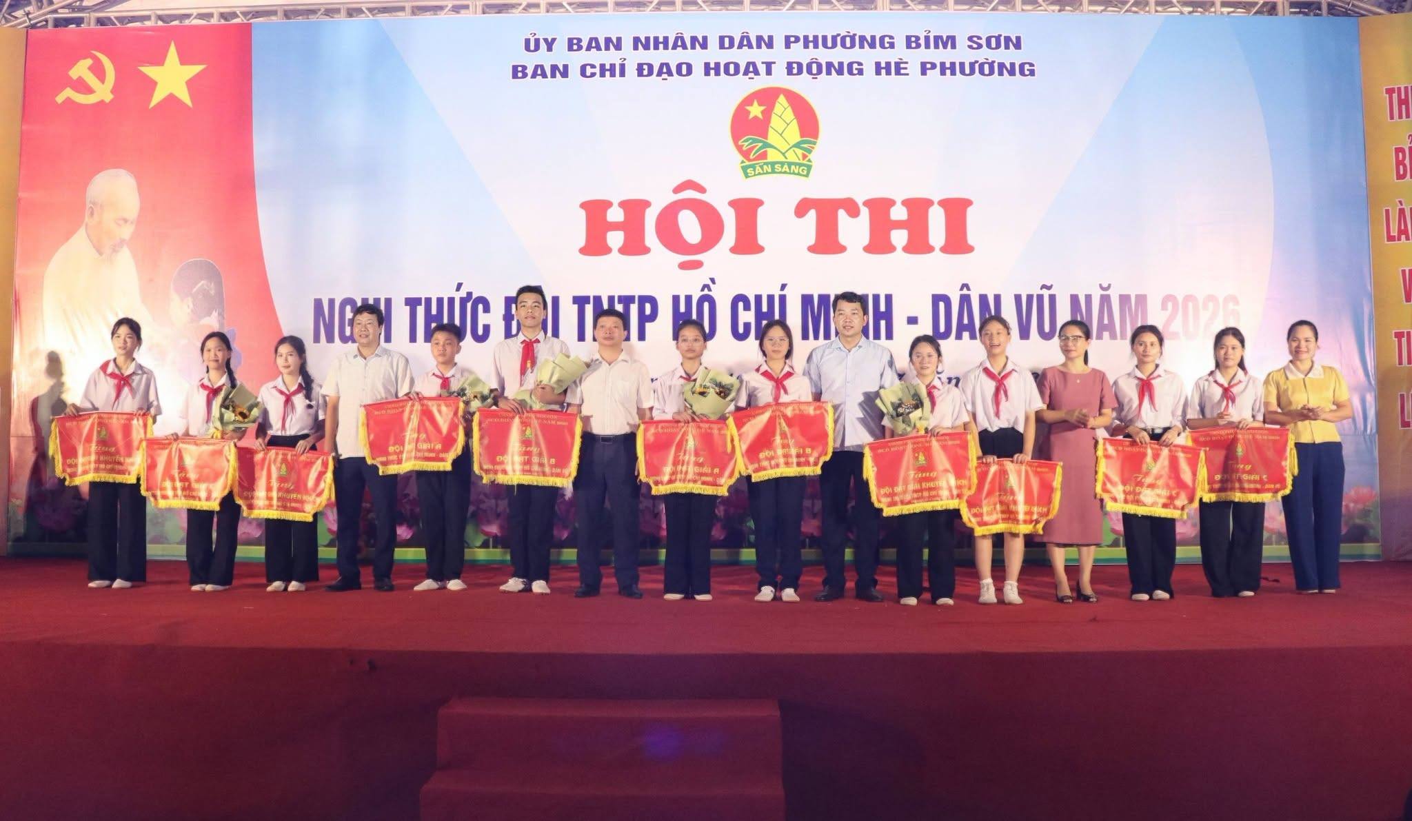 Anh-tin-bai
