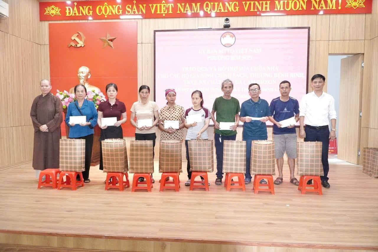 Anh-tin-bai