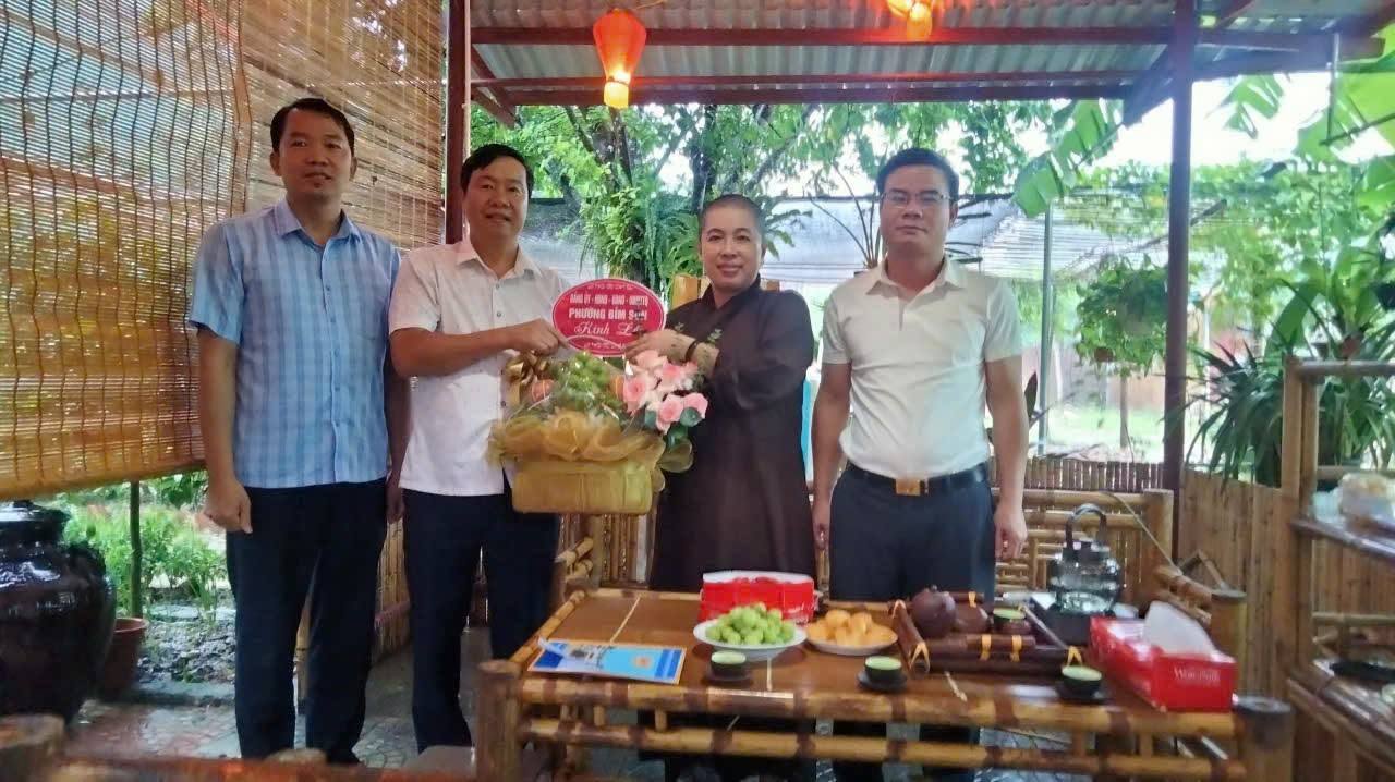 Anh-tin-bai