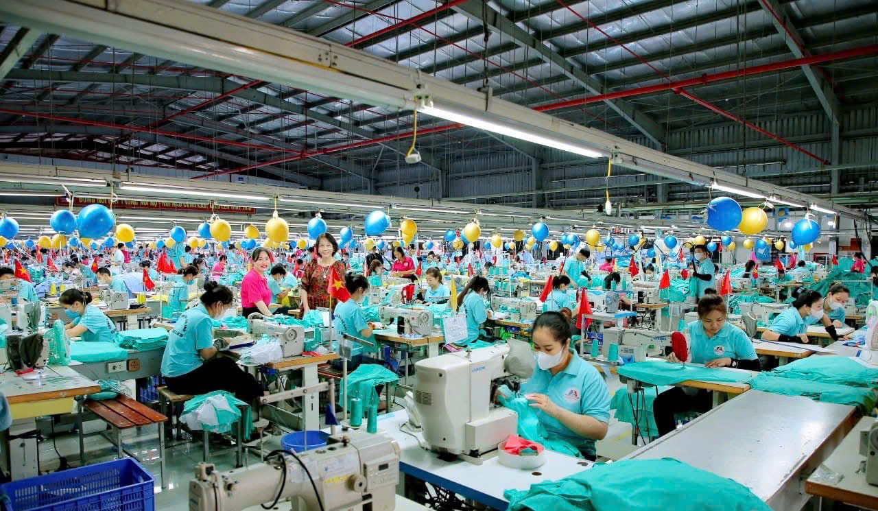 Chỉ đạo của UBND tỉnh về chuẩn bị tổ chức Lễ tôn vinh doanh nghiệp, doanh nhân tiêu biểu tỉnh Thanh Hoá năm 2025