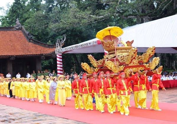 https://vietnamhoinhap.vn/vnhn-media/thanhhoa/nm-2022/22-09-17-nghi-thuc-ruoc-kieu-vua-le-thai-to-va-kieu-trung-tuc-vuong-le-lai.jpg