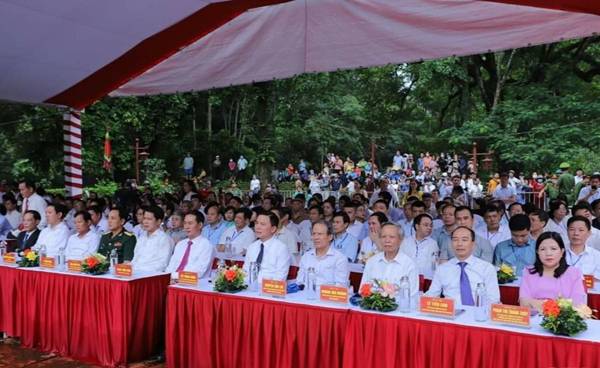 https://vietnamhoinhap.vn/vnhn-media/thanhhoa/nm-2022/22-09-17-cac-vi-dai-bieu.jpg