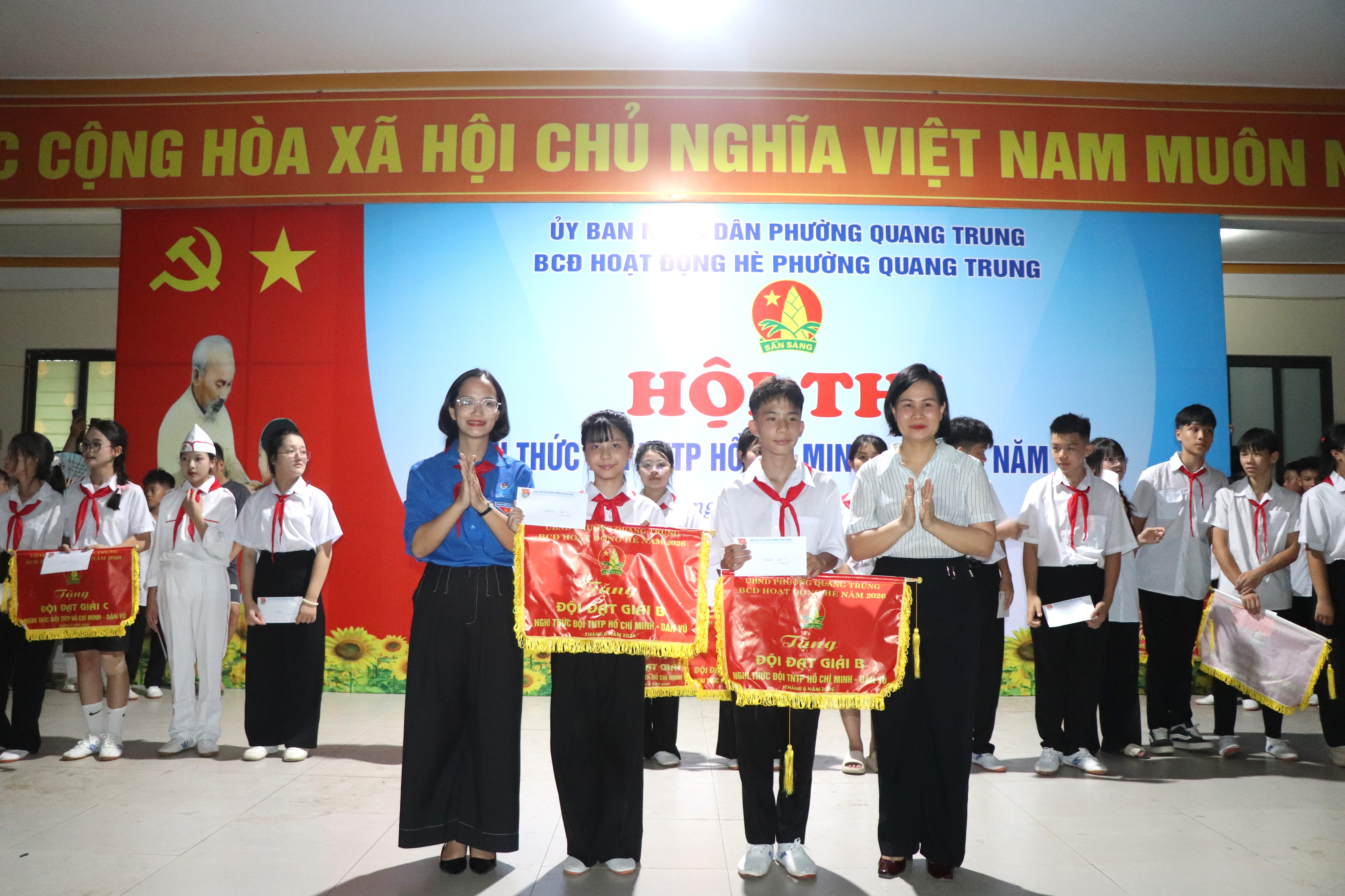 Anh-tin-bai