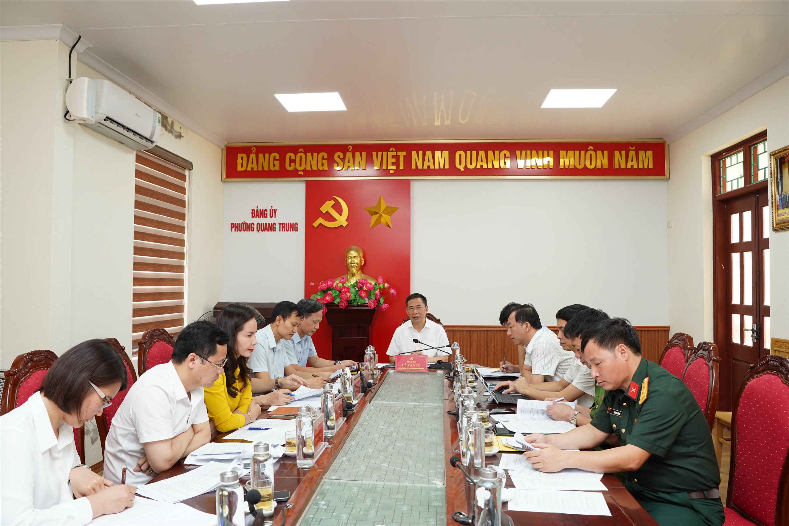 Anh-tin-bai