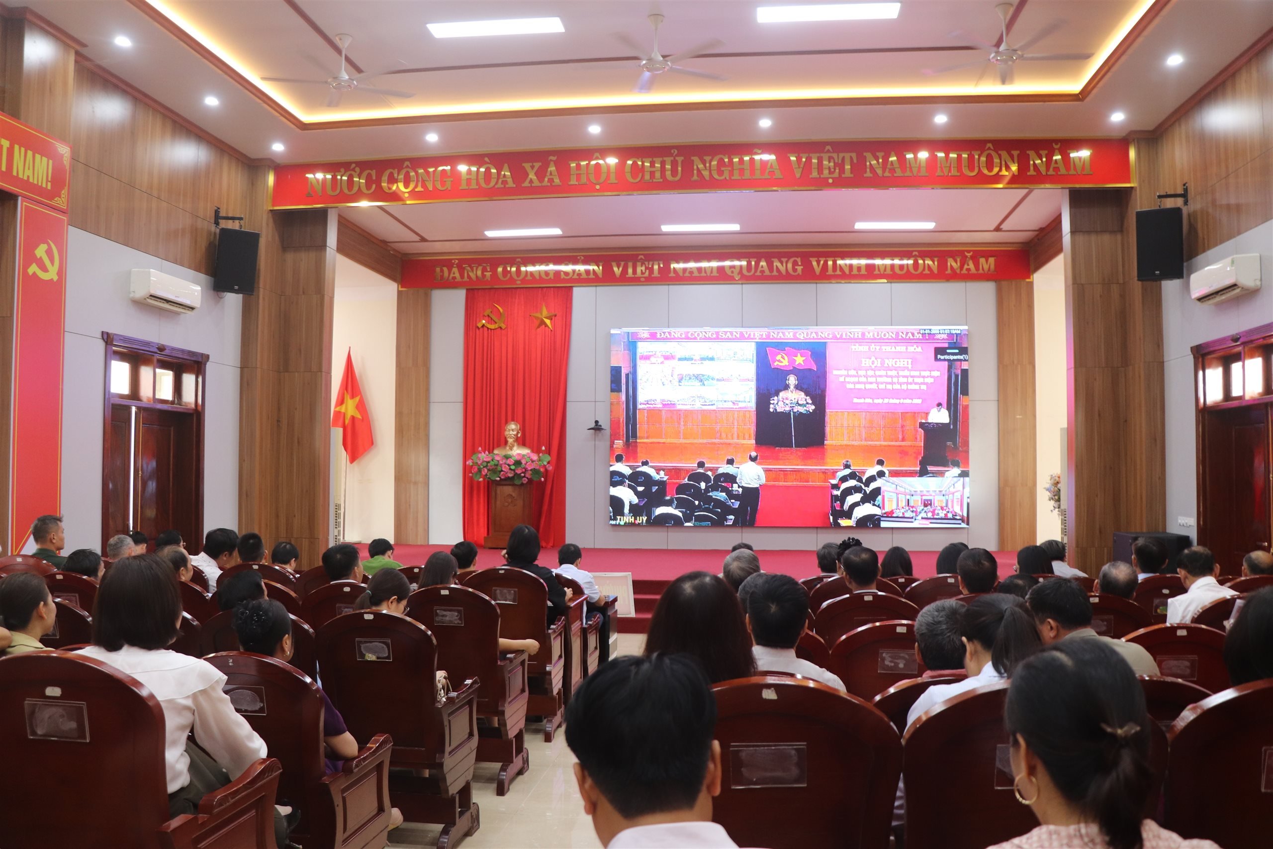 Hội nghị quán triệt, triển khai kế hoạch của Ban Thường vụ Tỉnh ủy thực hiện các nghị quyết, chỉ thị của Bộ Chính trị