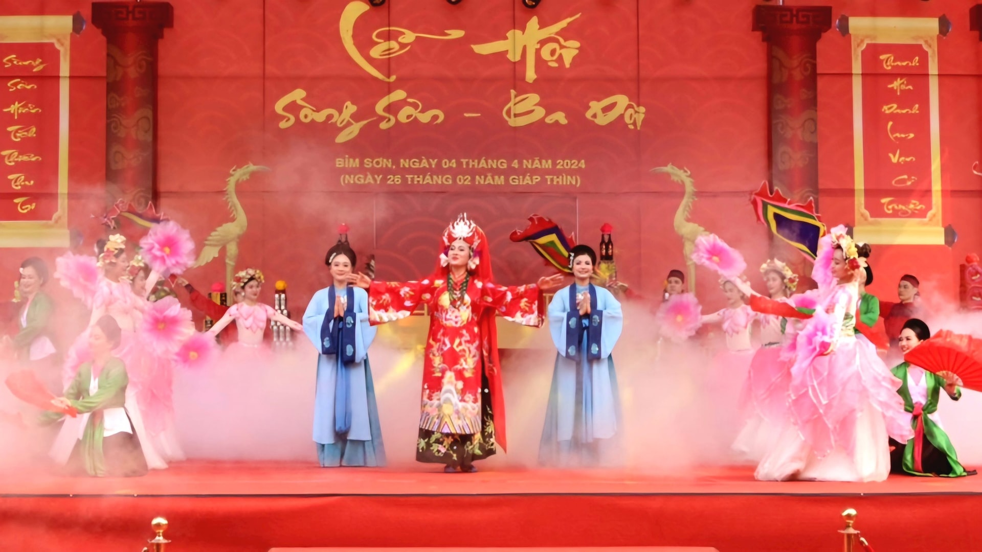 “Tiếp lửa” cho văn nghệ dân gian trong lễ hội truyền thống