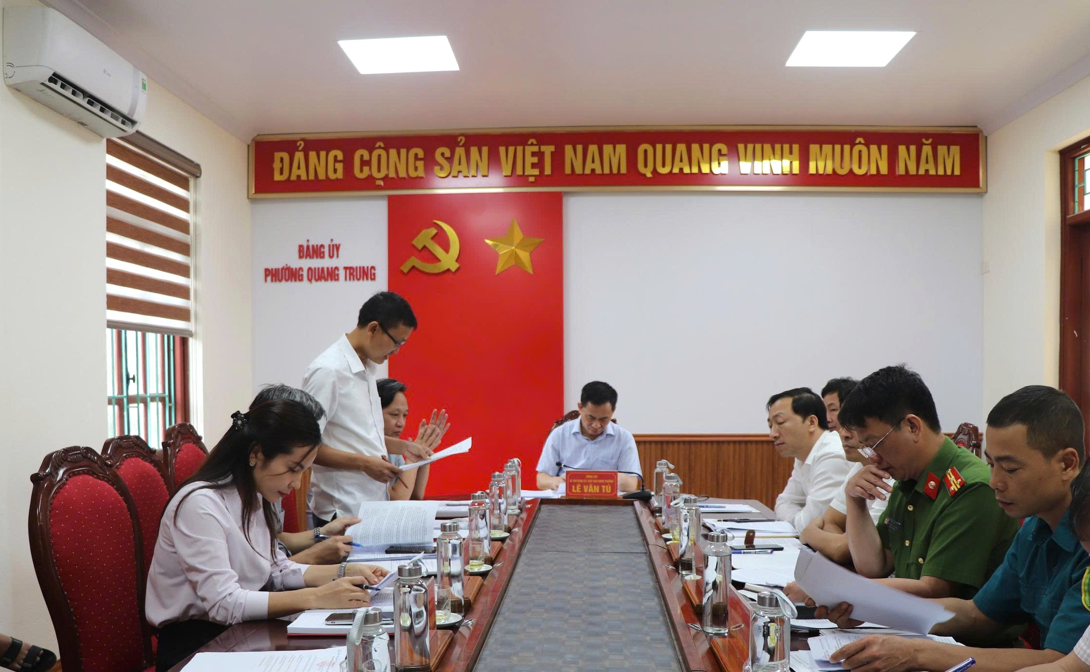 Anh-tin-bai