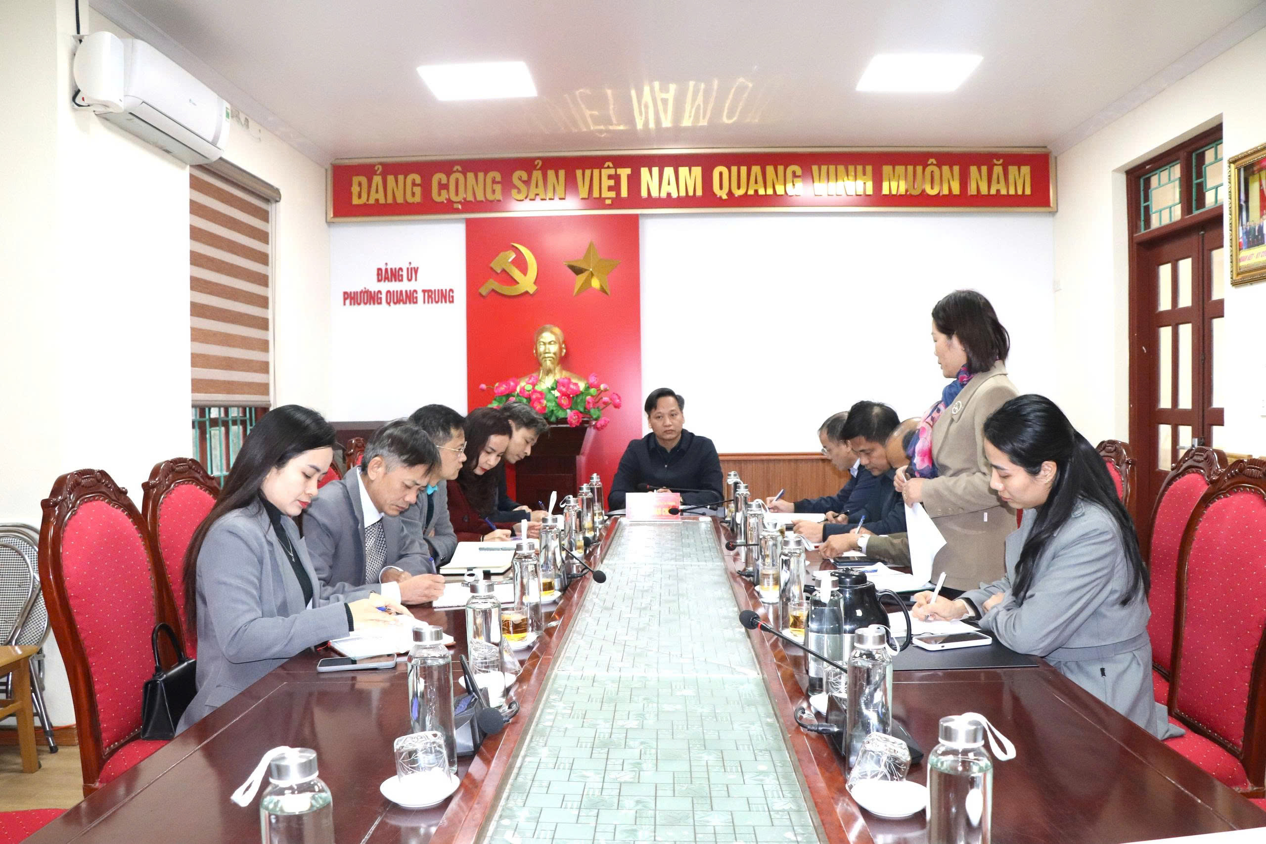 Hội nghị giao ban với các cơ quan tham mưu, giúp việc Đảng ủy, ủy ban MTTQ Việt Nam phường và các tổ chức chính trị - xã hội