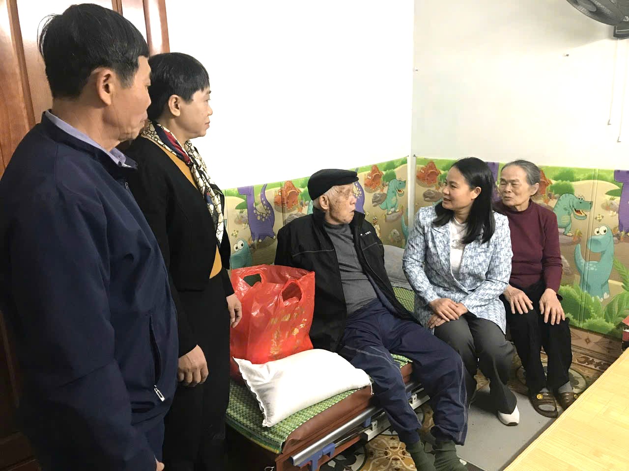 Anh-tin-bai