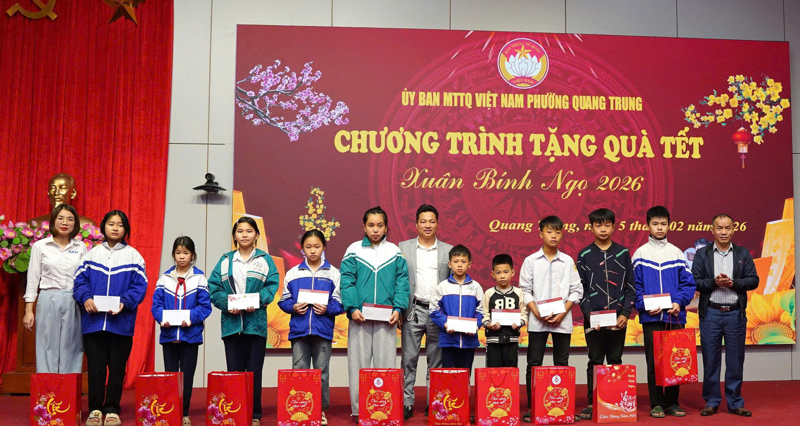 Anh-tin-bai