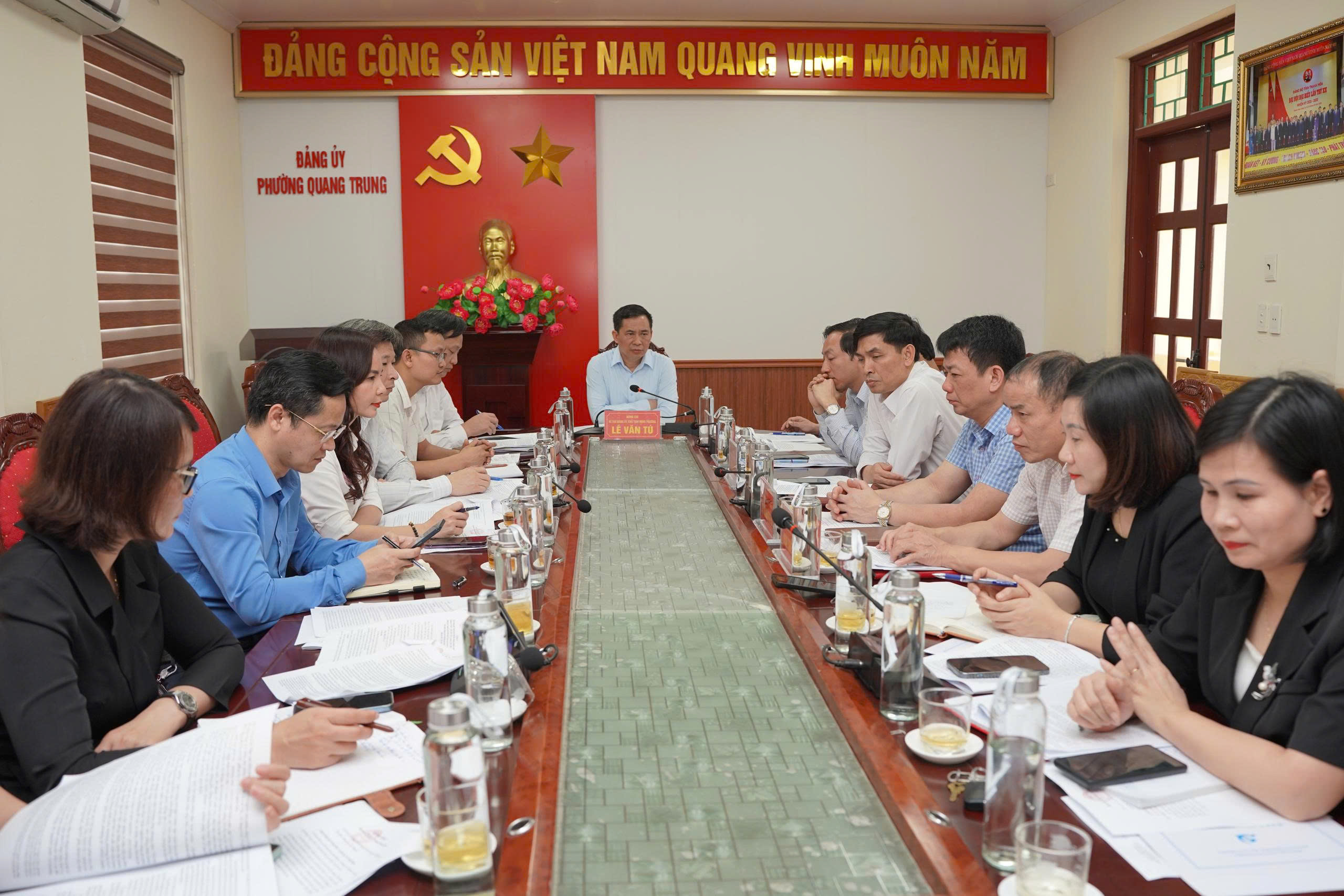 Anh-tin-bai