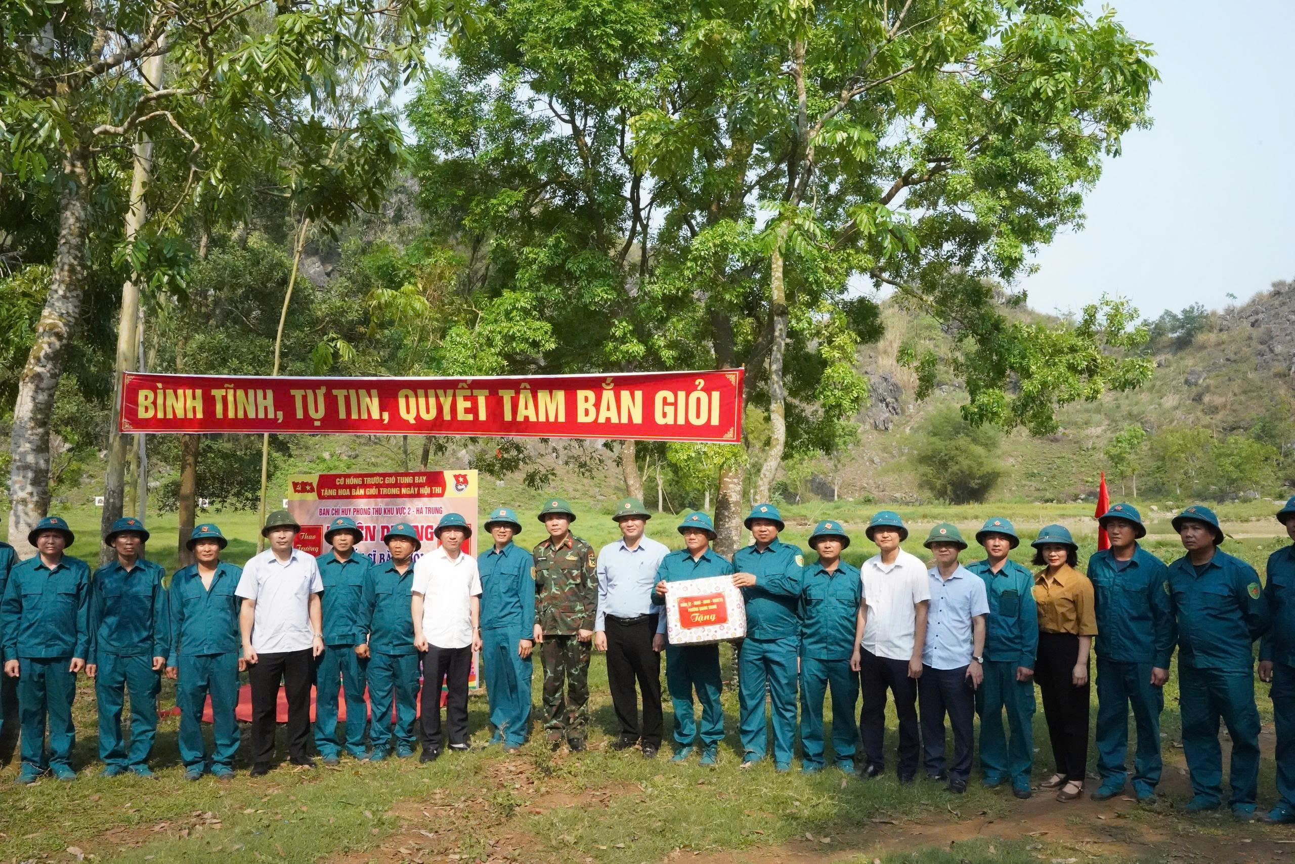 Anh-tin-bai