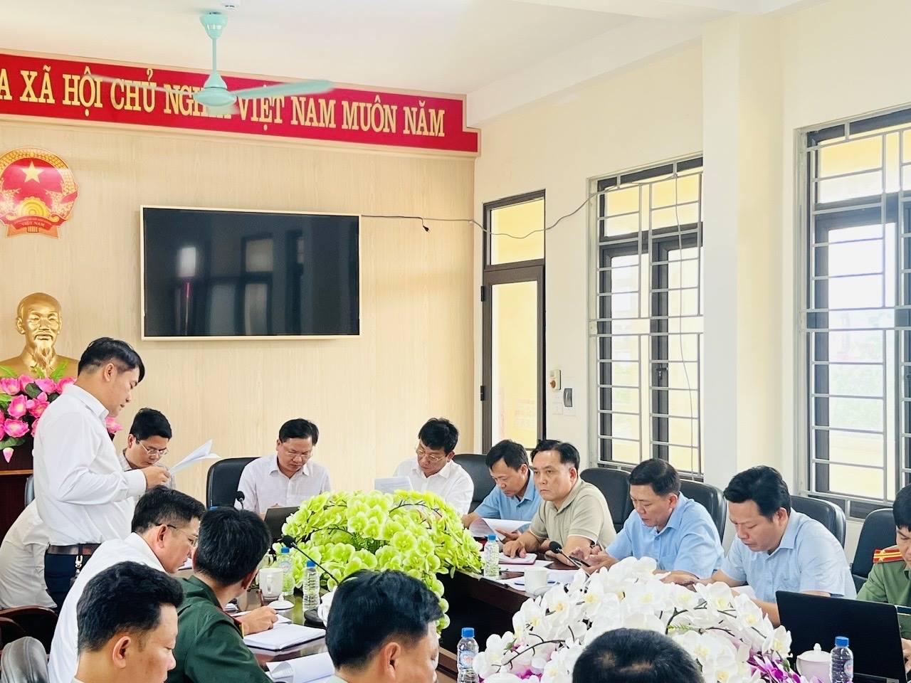 Anh-tin-bai