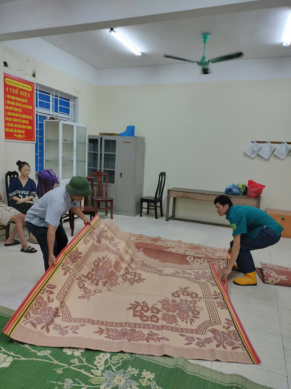 Anh-tin-bai