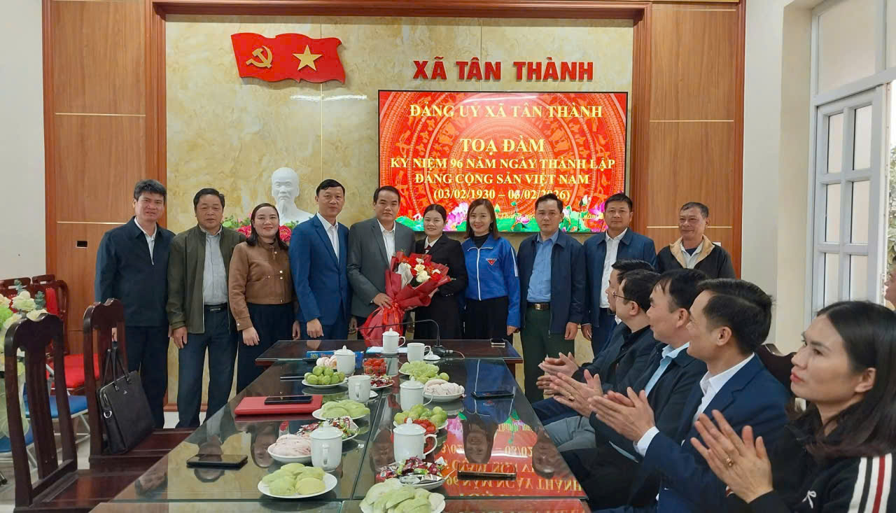 Đảng ủy xã Tân Thành tổ chức tọa đàm kỷ niệm 96 năm Ngày thành lập Đảng Cộng sản Việt Nam