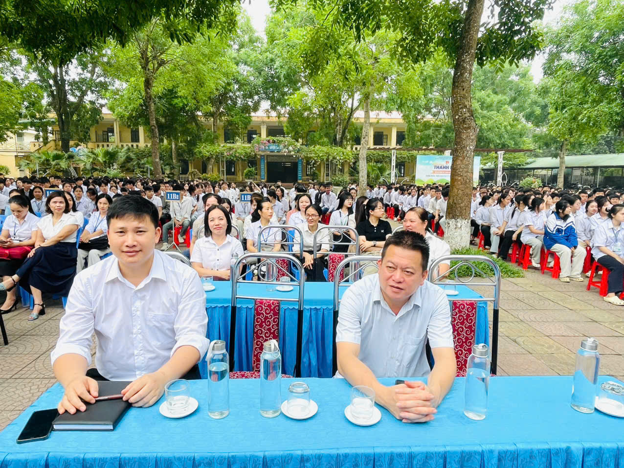 Anh-tin-bai