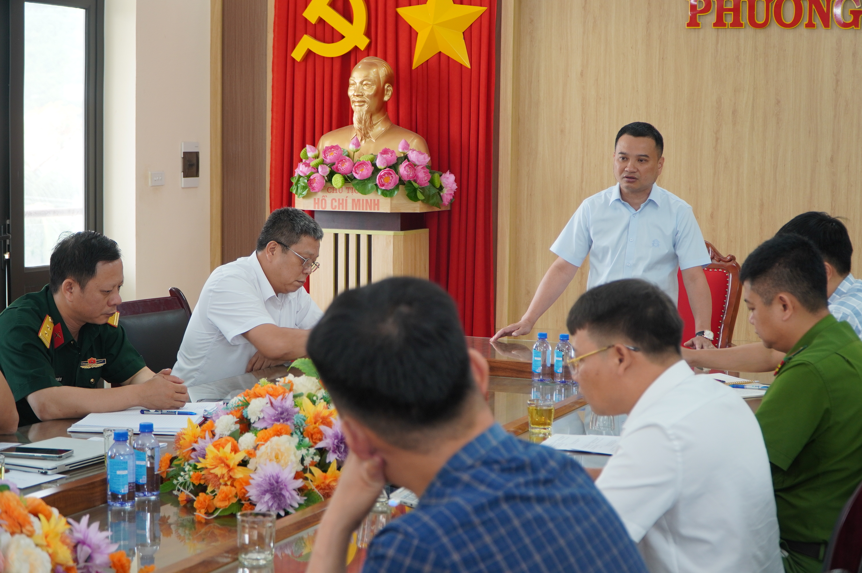 Anh-tin-bai