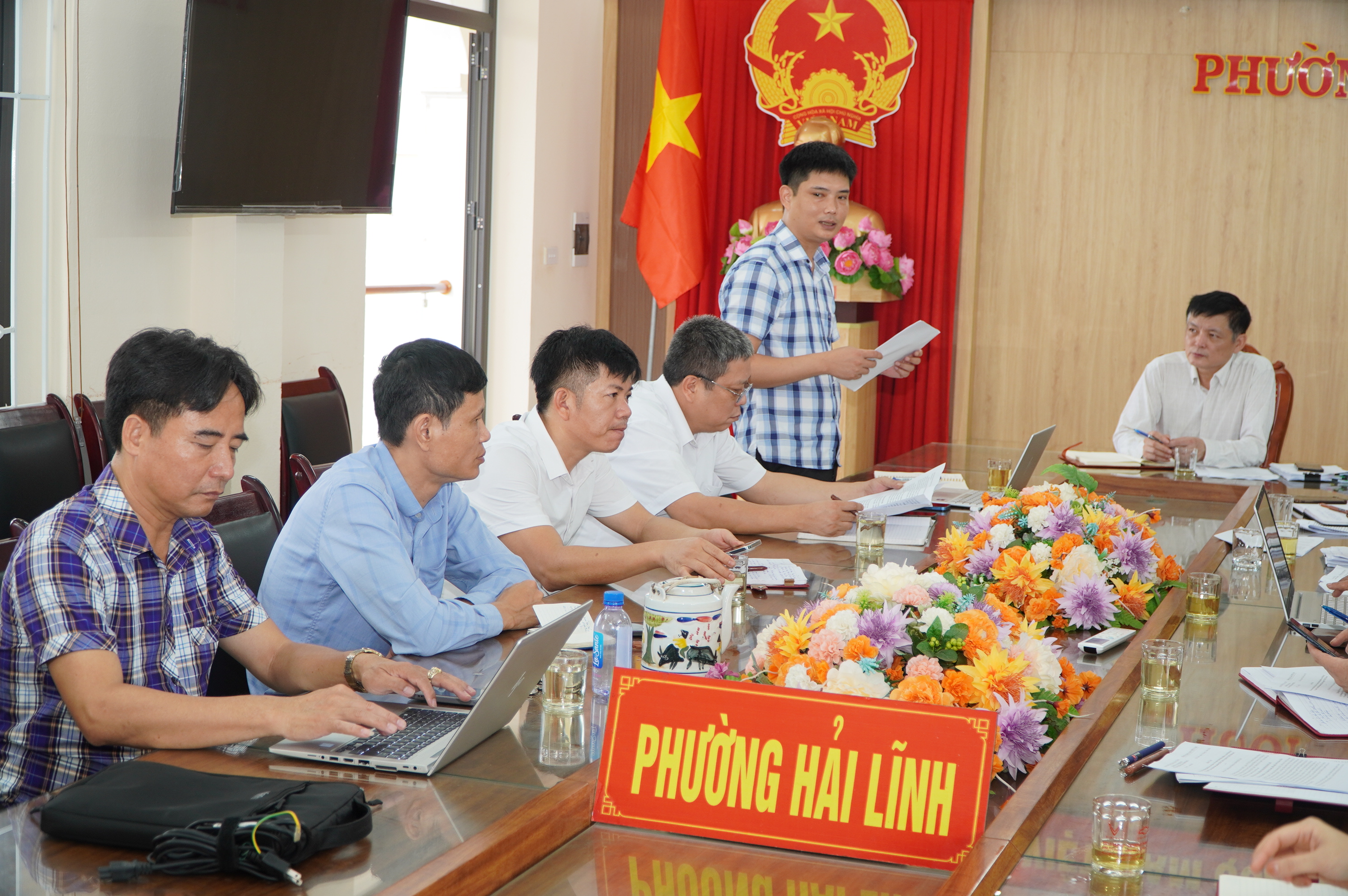 Anh-tin-bai