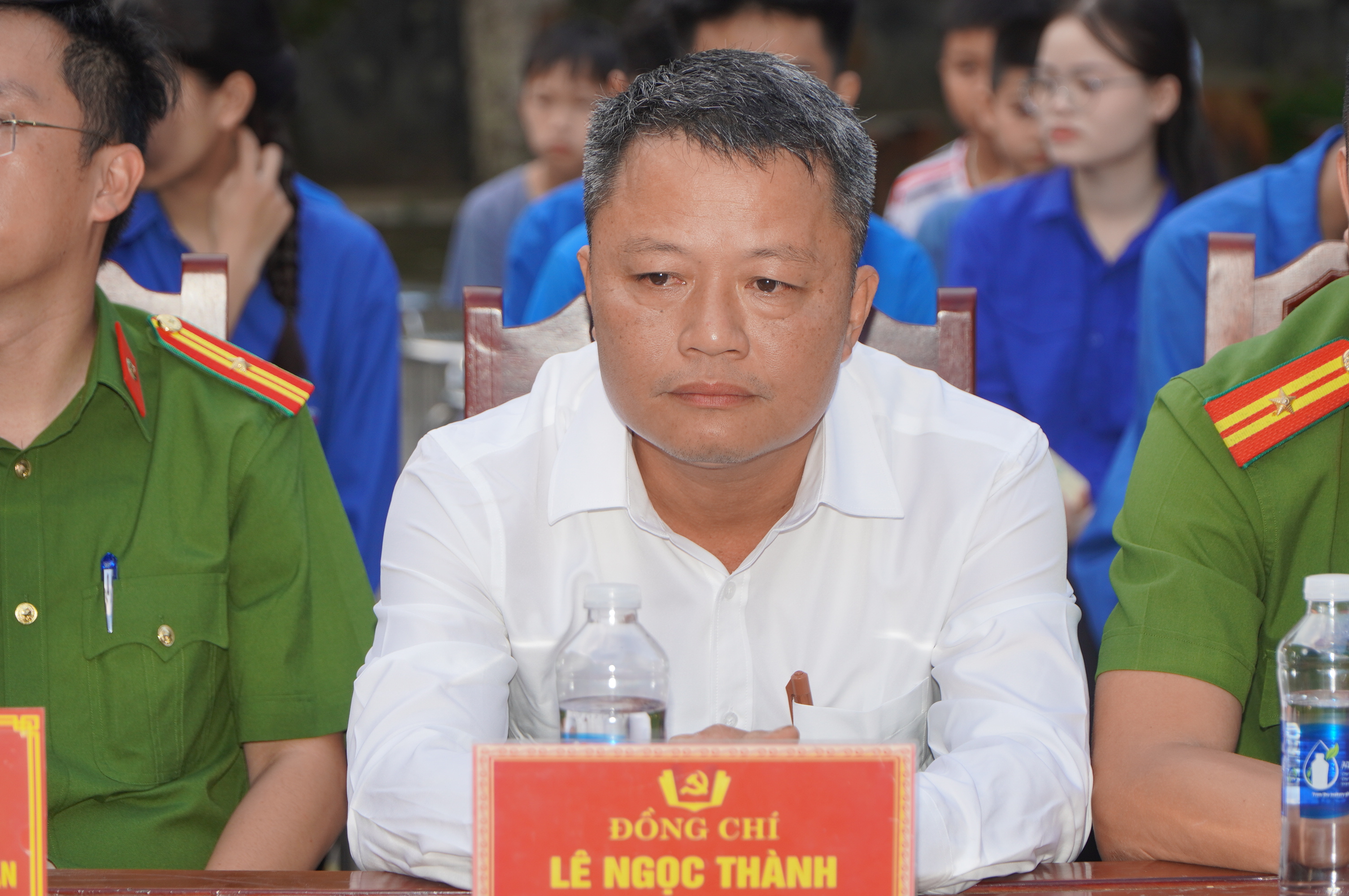 Anh-tin-bai