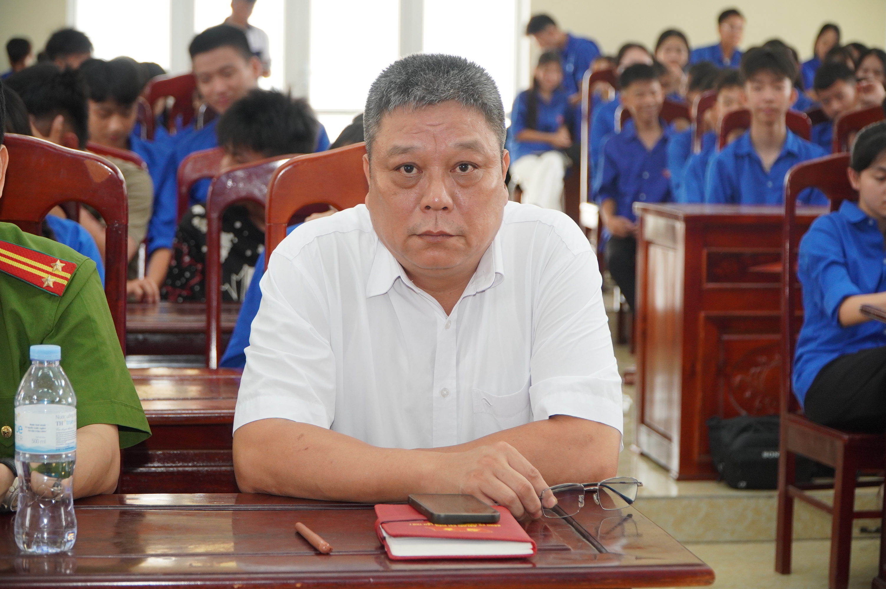 Anh-tin-bai