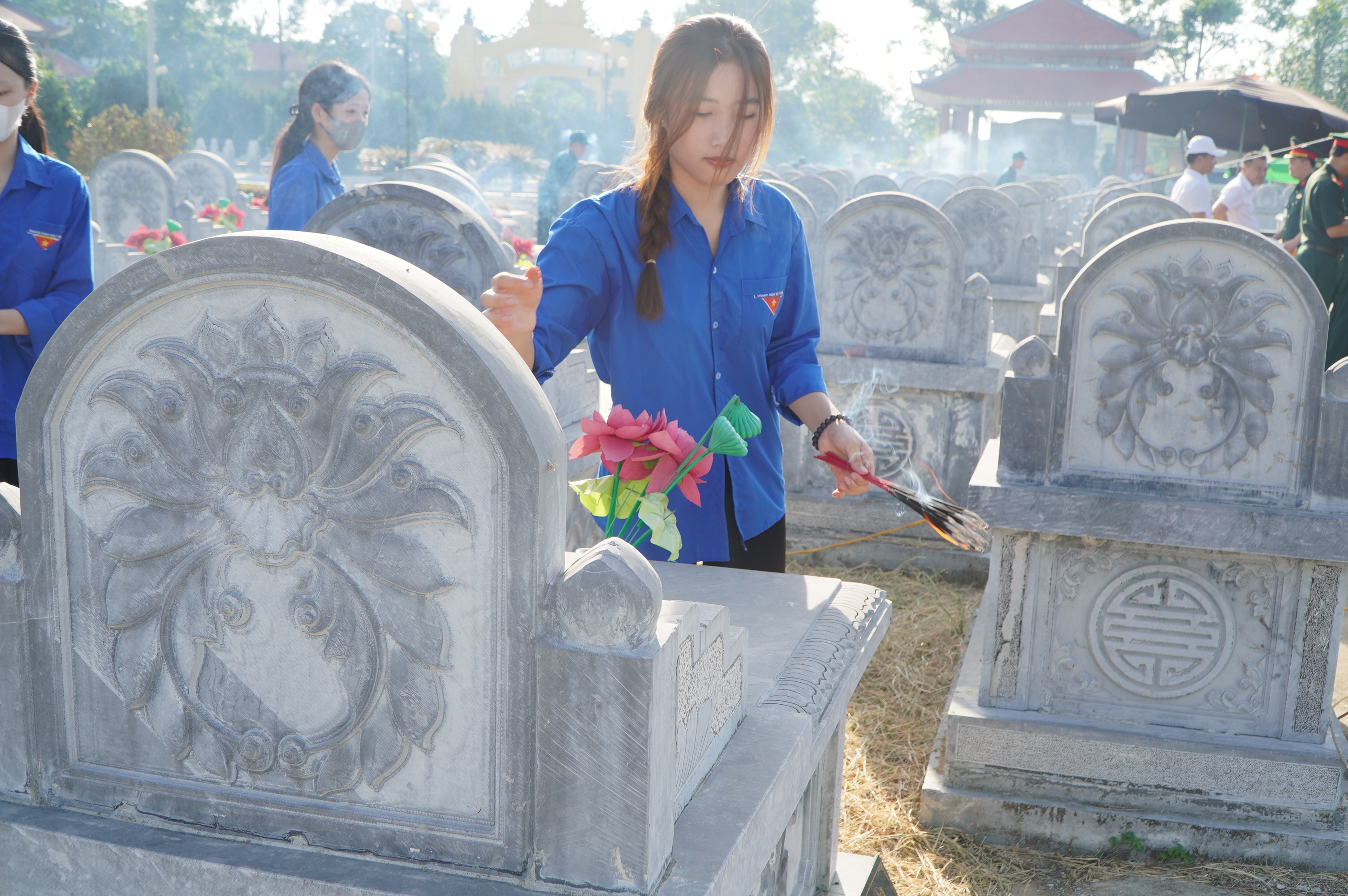 Anh-tin-bai