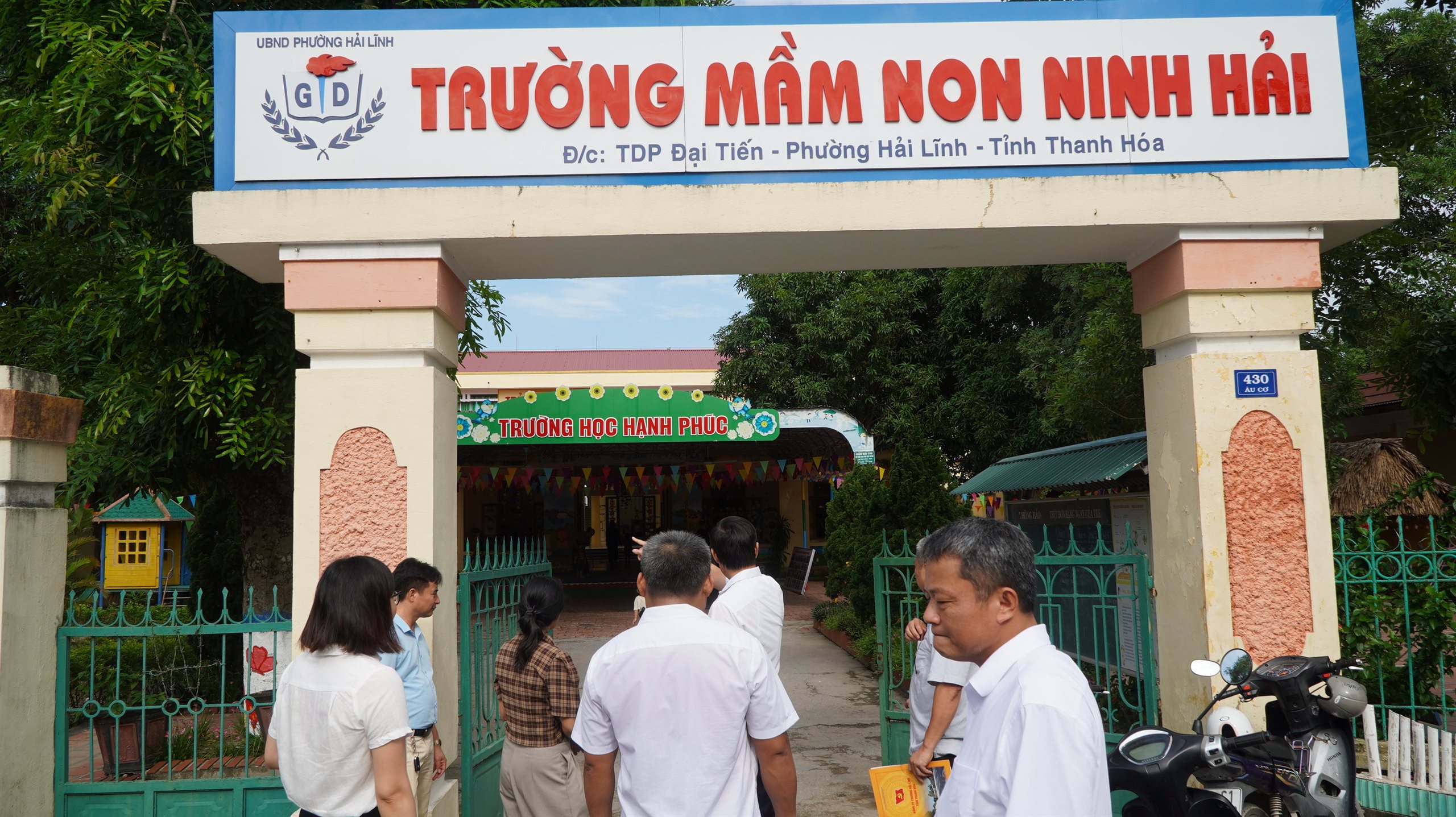 Anh-tin-bai
