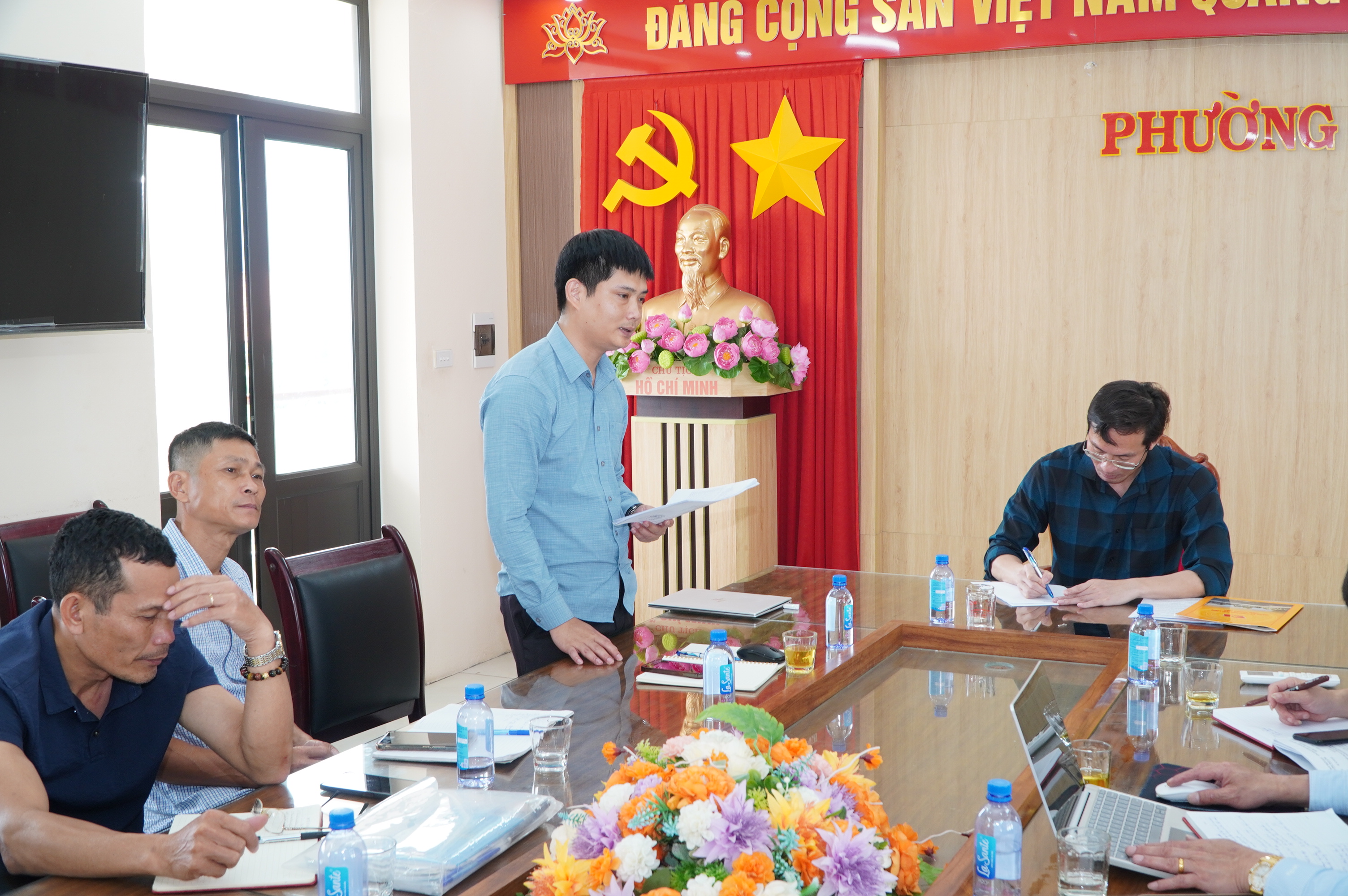 Anh-tin-bai