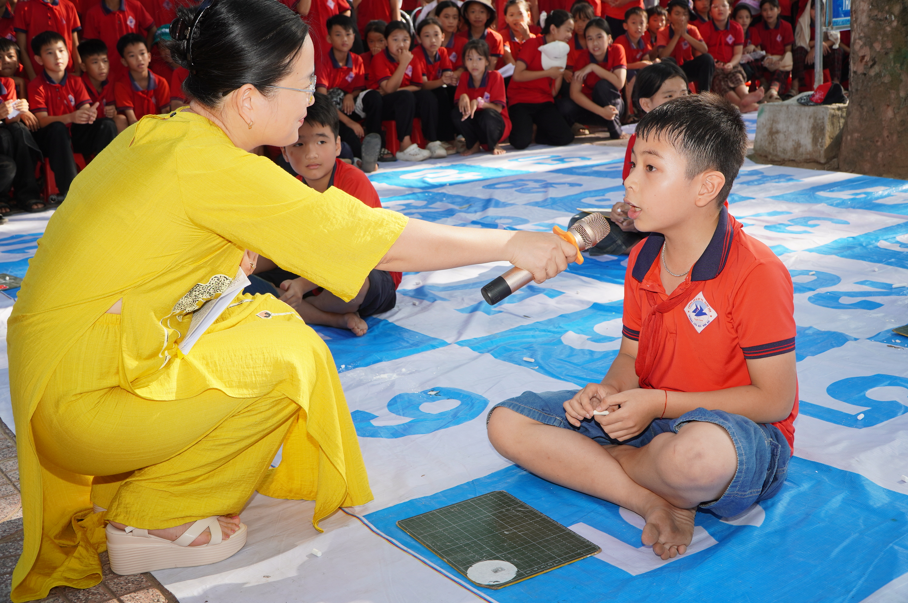 Anh-tin-bai