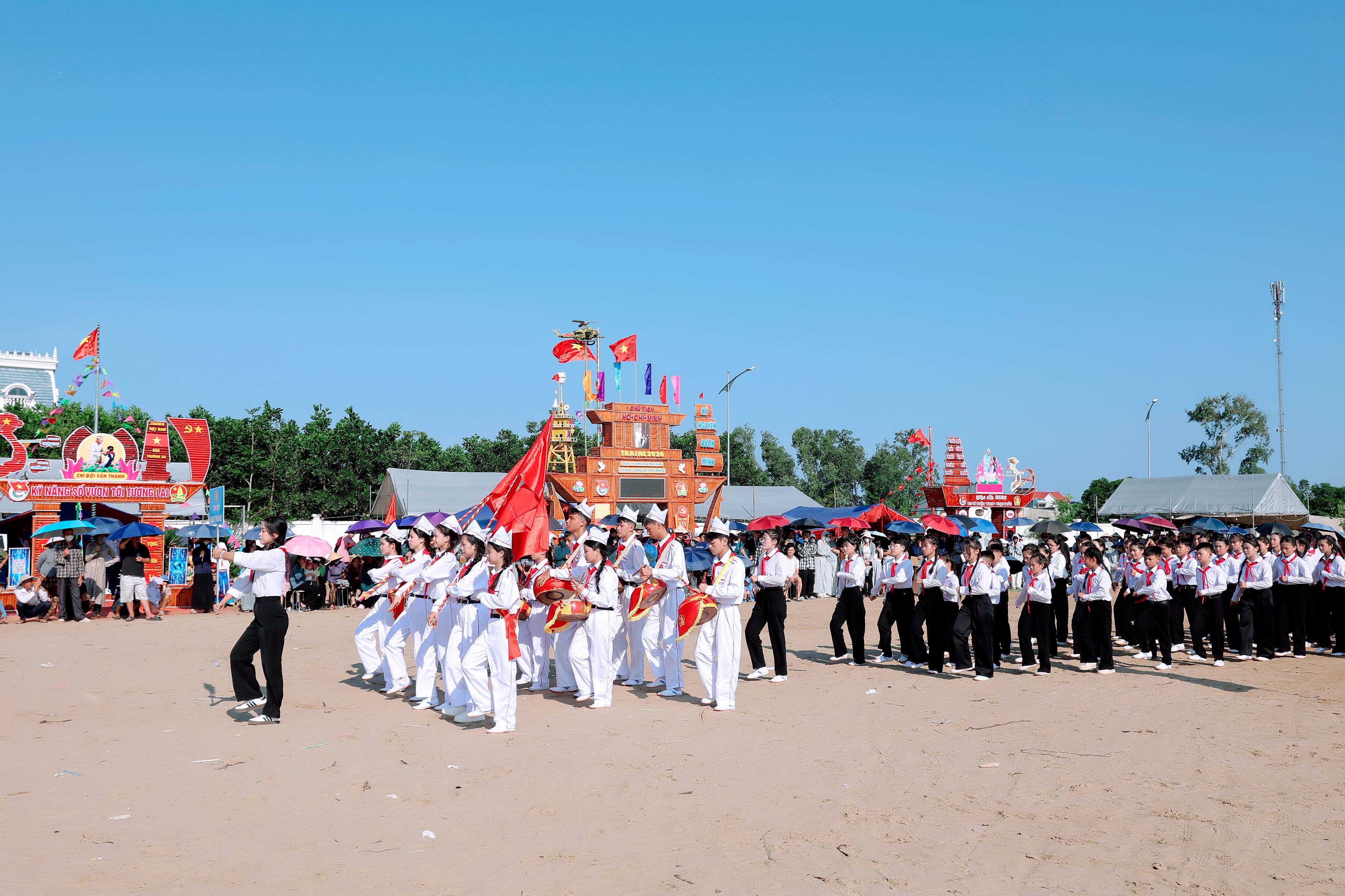 Anh-tin-bai