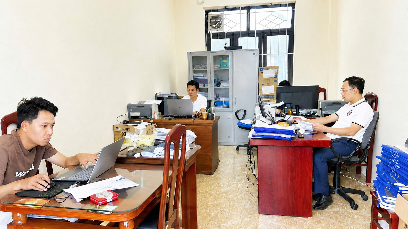 Anh-tin-bai