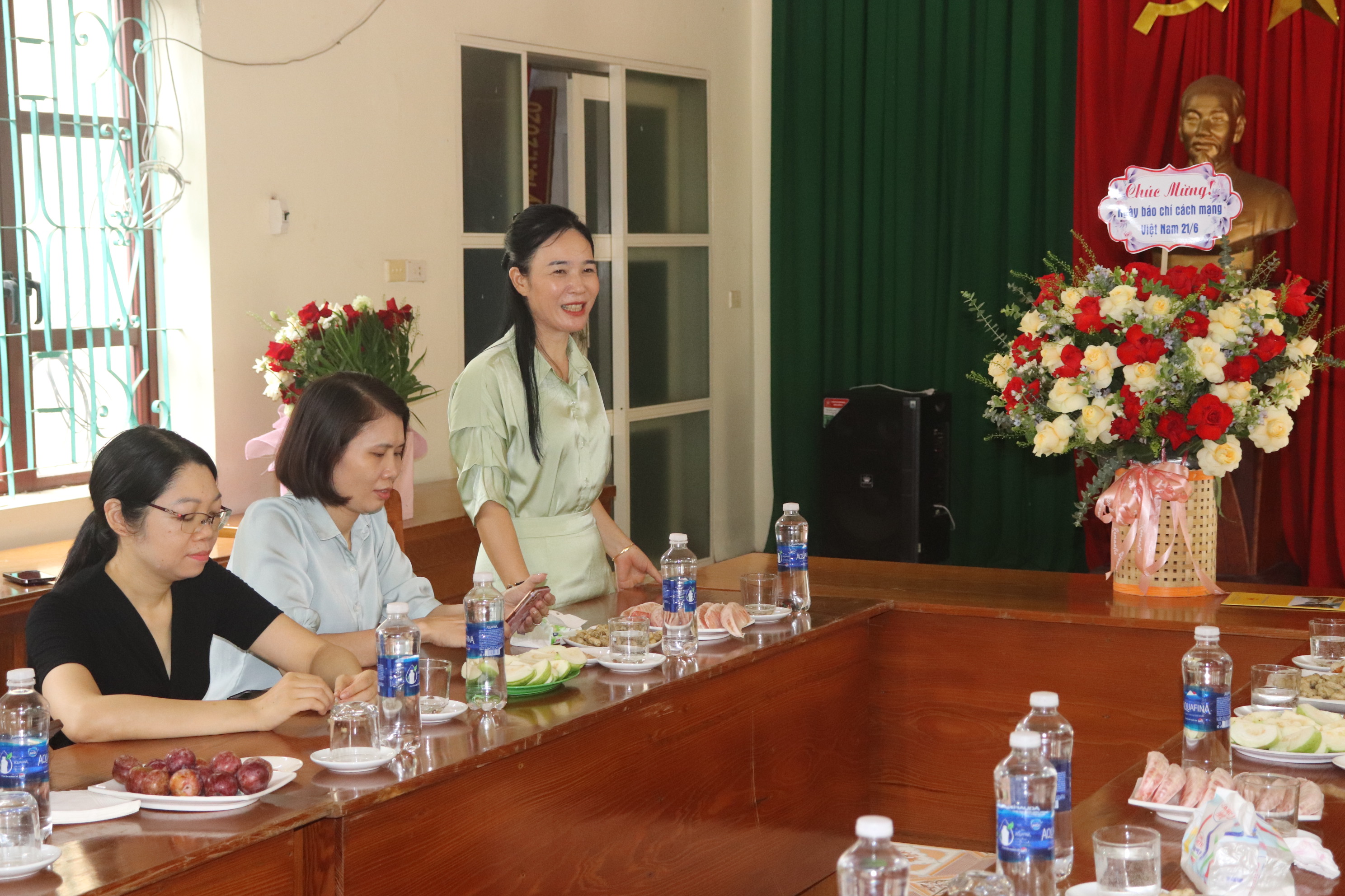 Anh-tin-bai