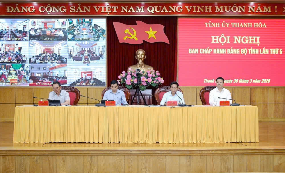 Xã Thường Xuân tham dự Hội nghị Ban Chấp hành Đảng bộ tỉnh lần thứ 5, khóa XX.