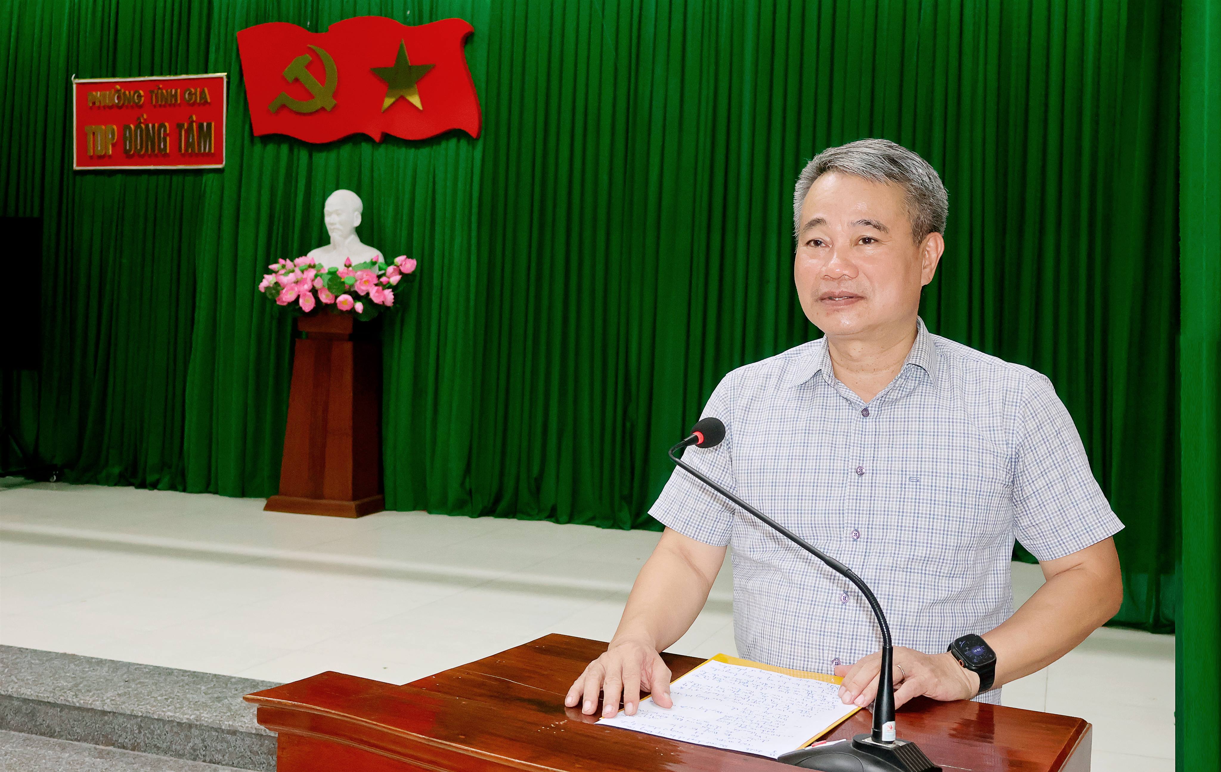 Anh-tin-bai