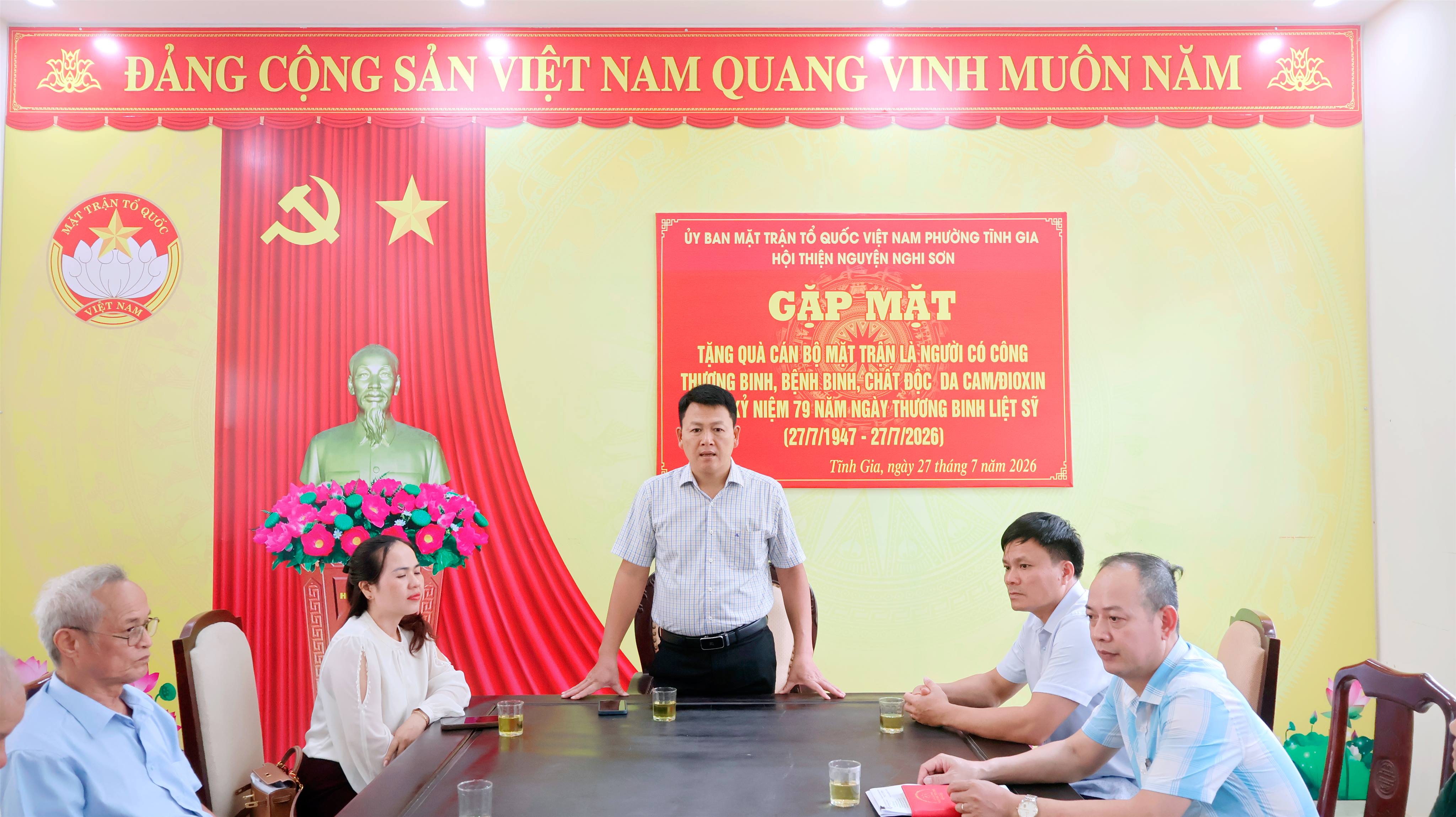 Anh-tin-bai