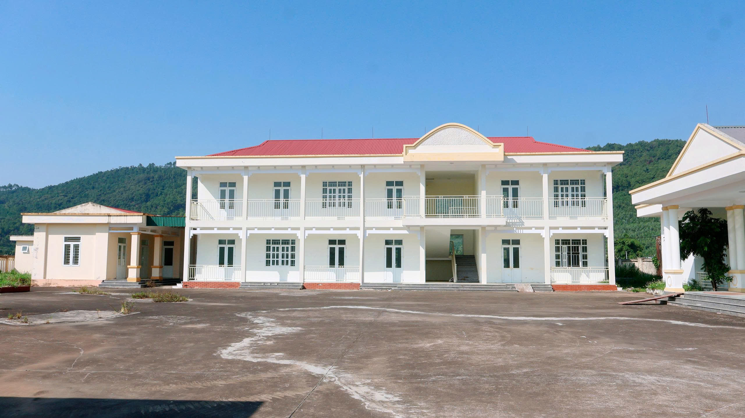 THÔNG BÁO (lần 2)  về việc cho thuê nhà, đất do Trung tâm Cung ứng dịch vụ công  phường Tĩnh Gia quản lý, khai thác 
