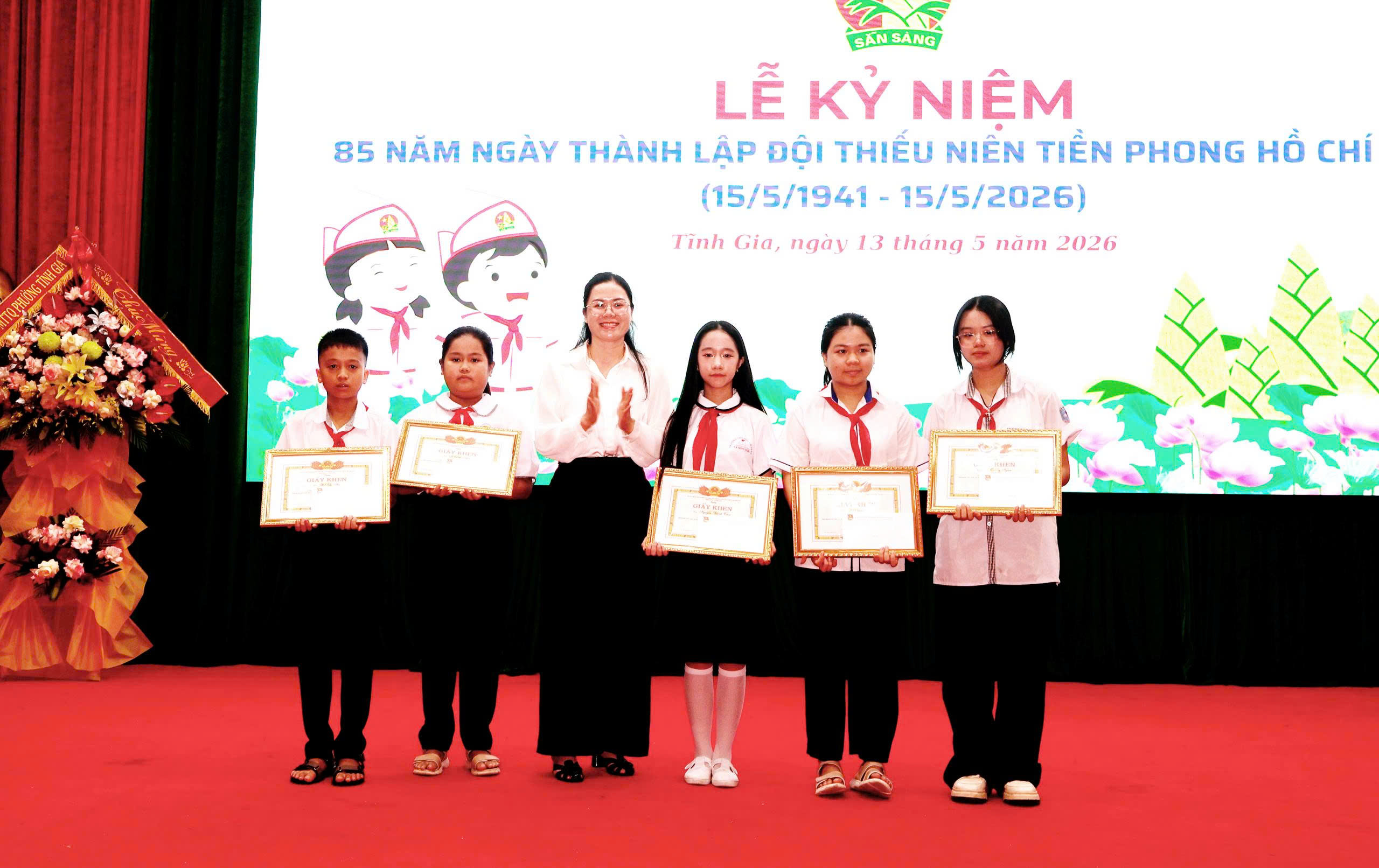 Anh-tin-bai
