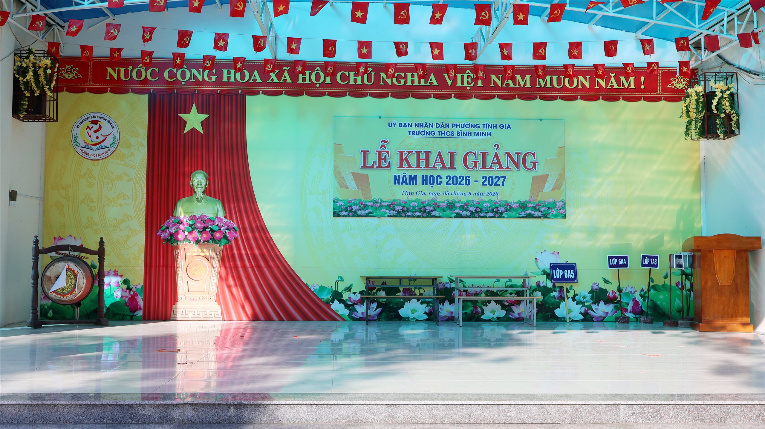 Anh-tin-bai