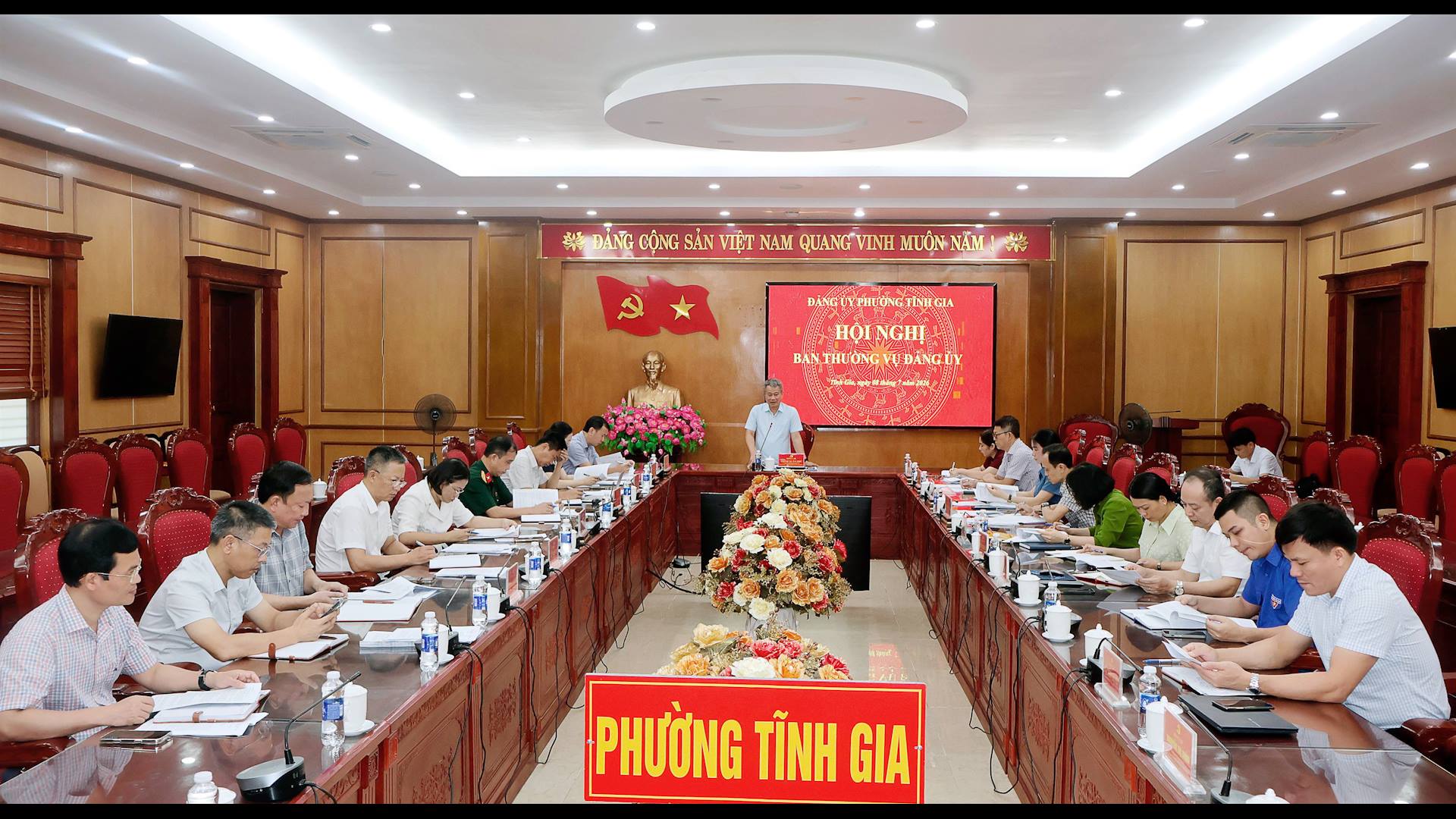 Ban Thường vụ Đảng ủy phường Tĩnh Gia đánh giá kết quả thực hiện nhiệm vụ 6 tháng đầu năm, triển khai nhiệm vụ trọng tâm 6 tháng cuối năm 2026