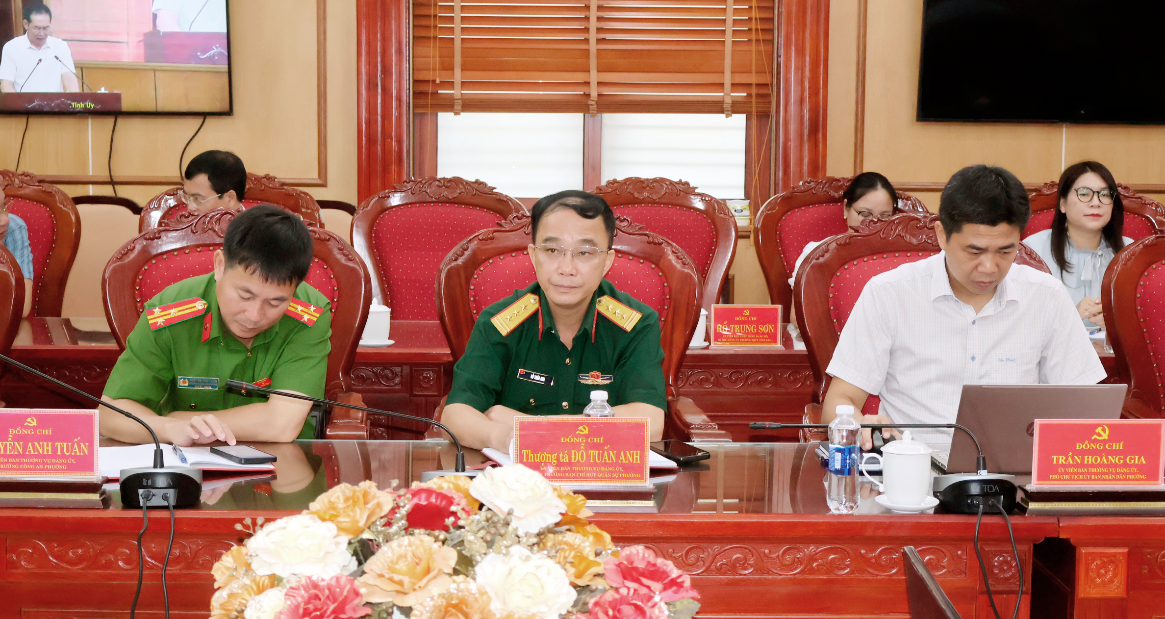 Anh-tin-bai