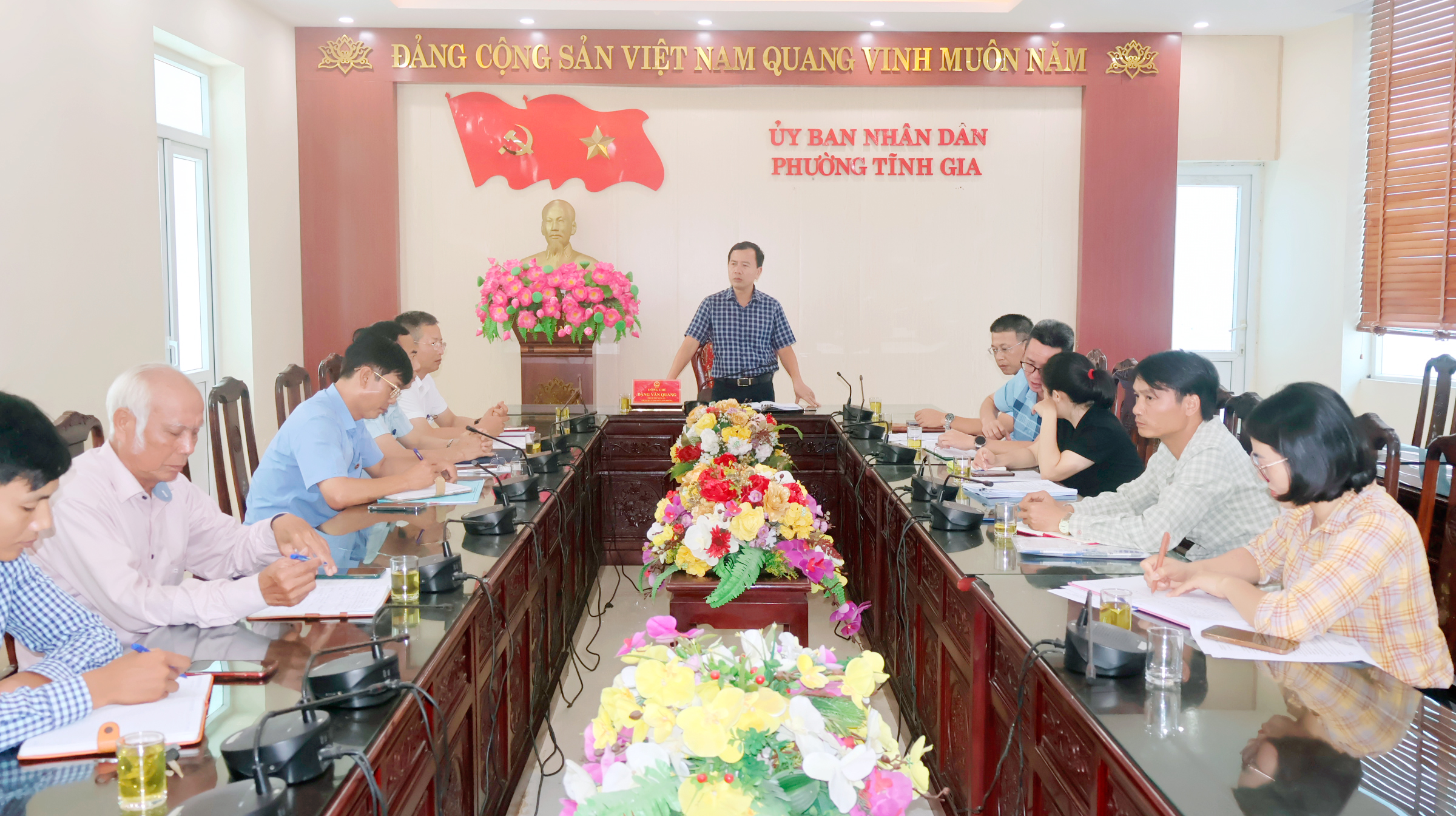 Anh-tin-bai