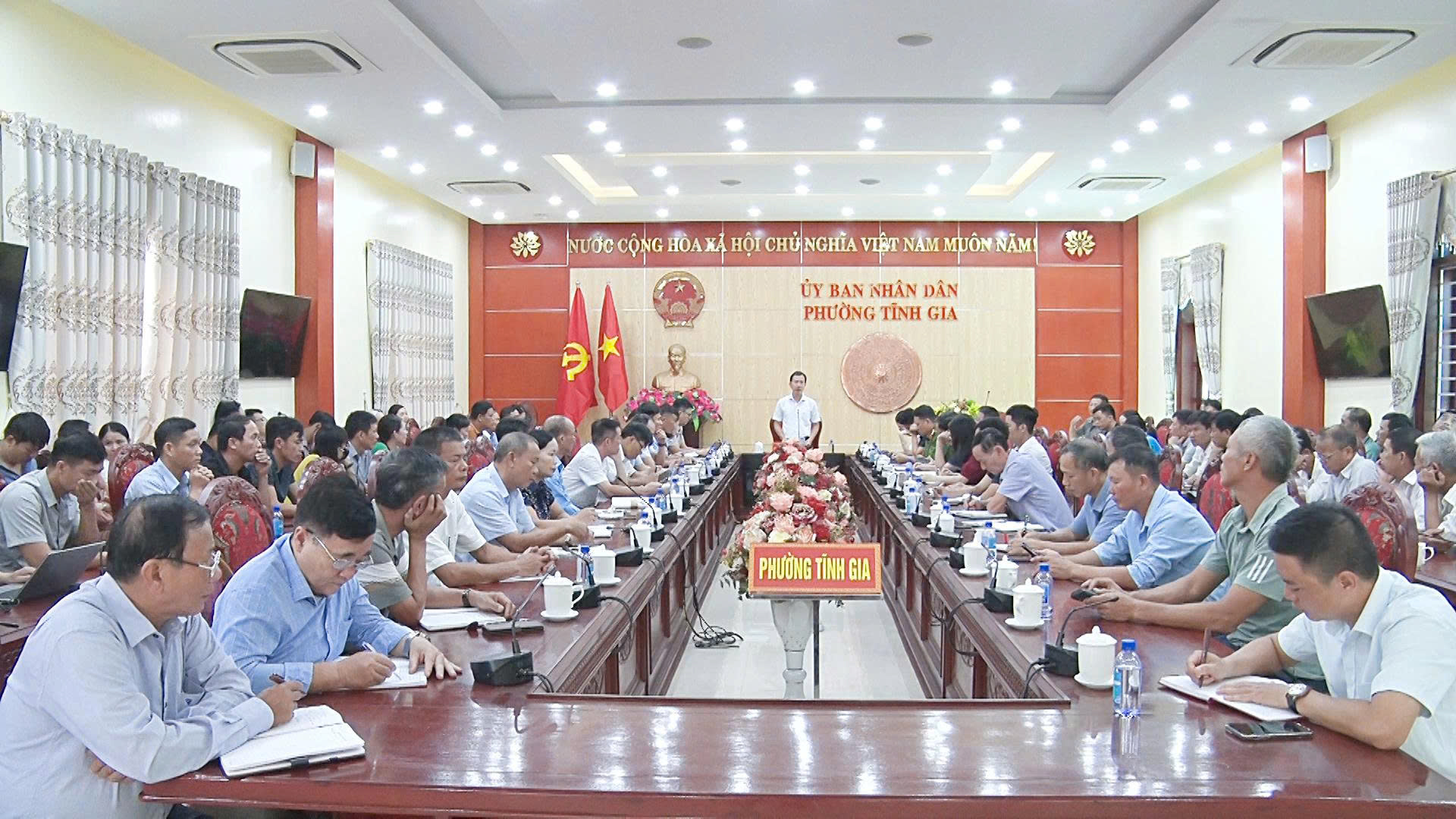 Anh-tin-bai