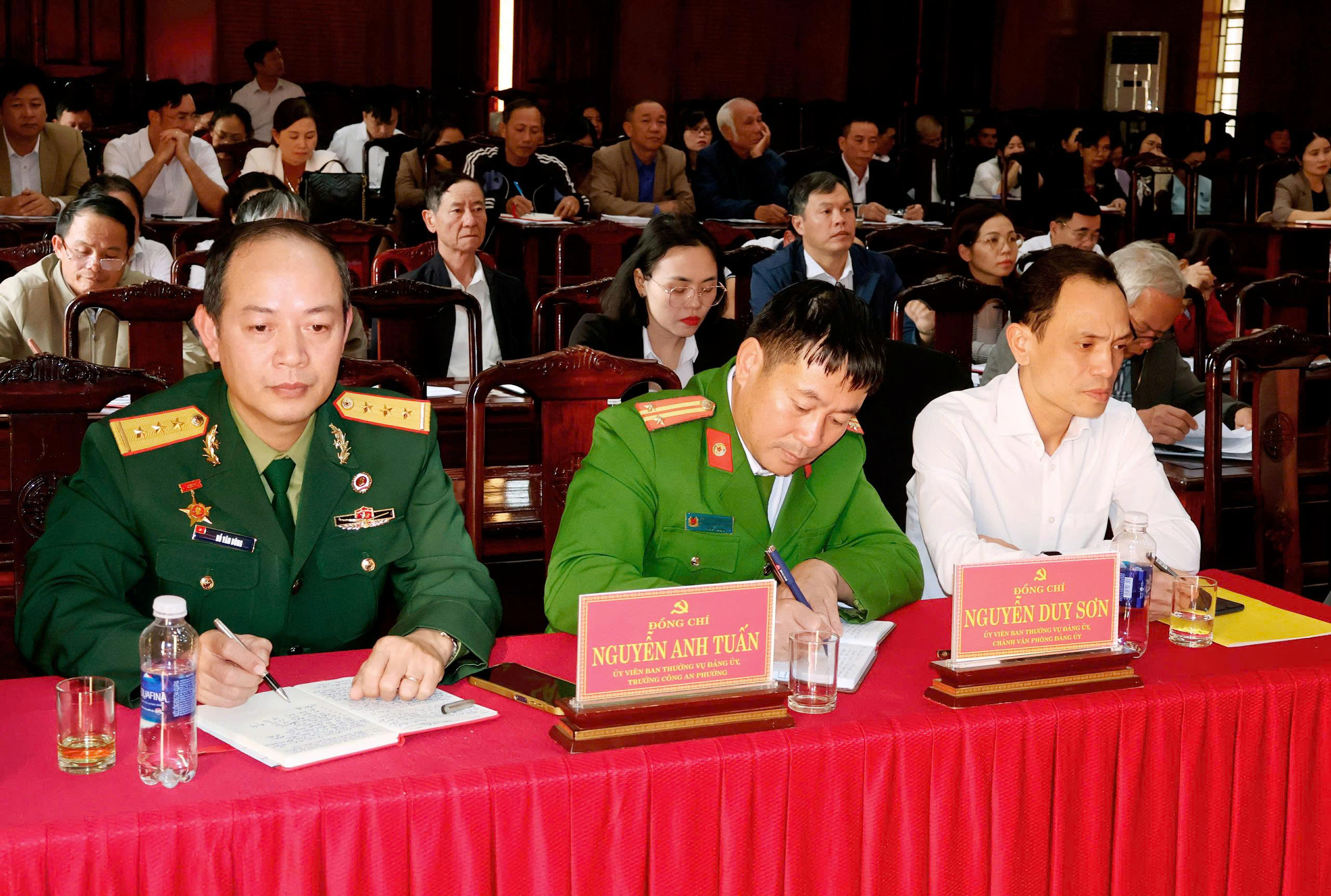 Anh-tin-bai